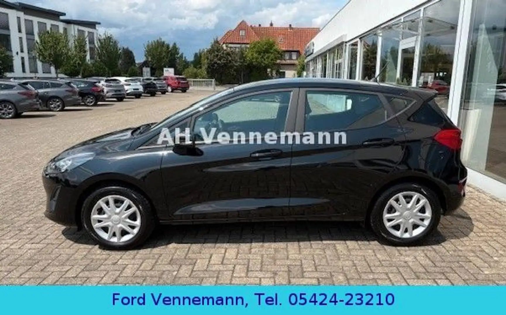 Ford Fiesta 1.1 Cool & Connect*Klima*Winterpaket* Schwarz - 2