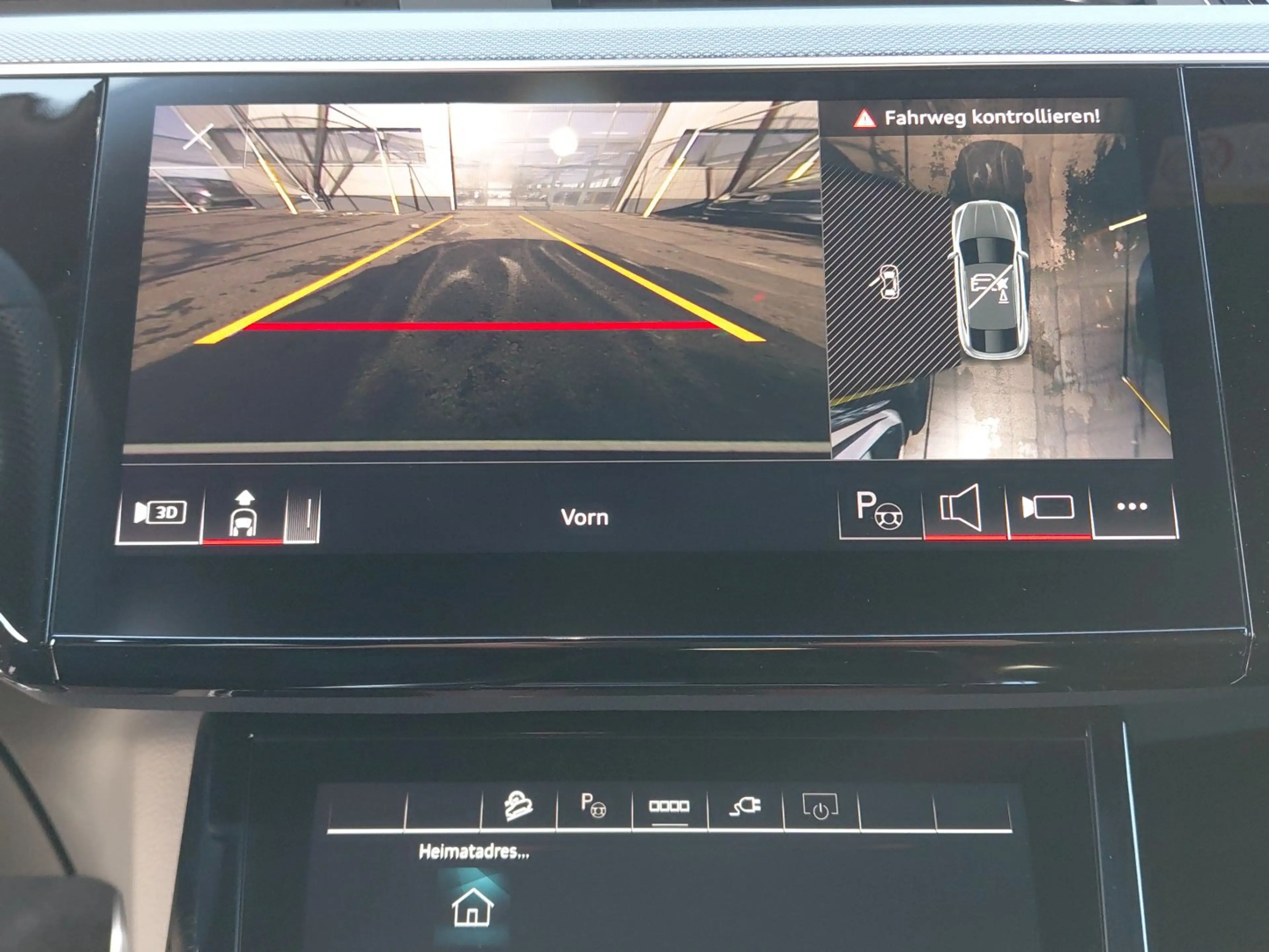 Audi SQ8 e-tron quattro — photo 13