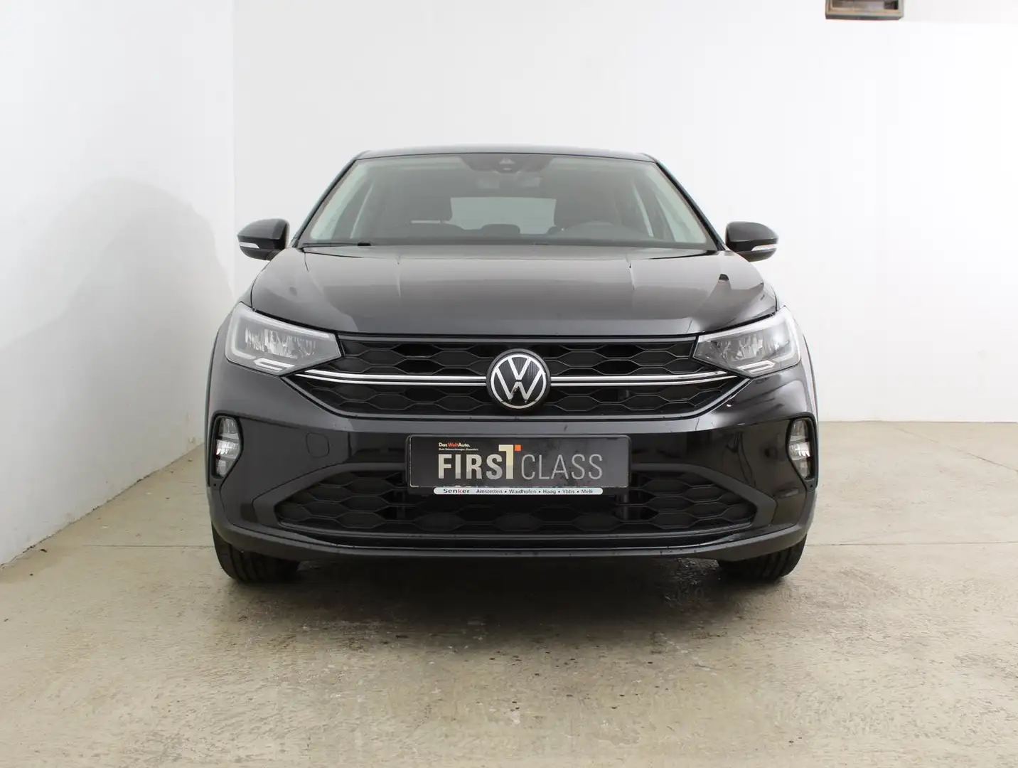 Volkswagen Taigo 4Me TSI Schwarz - 2