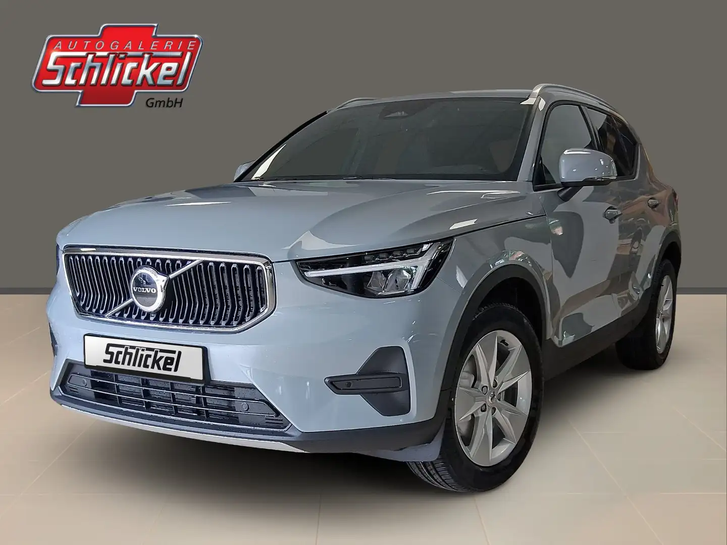 Volvo XC40 B3 Core 2WD Grau - 1