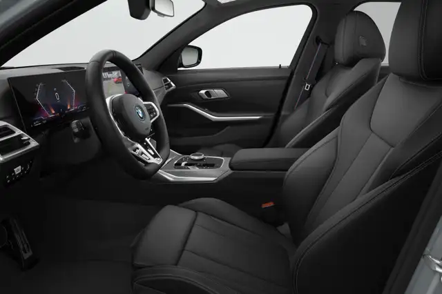 BMW 3 Series view 4