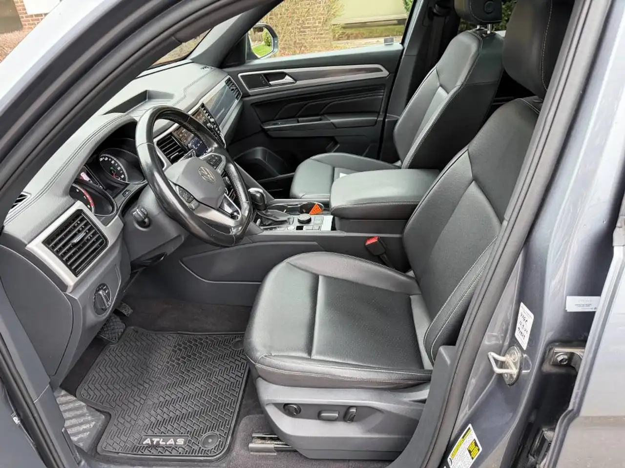 Volkswagen Atlas снимка Volkswagen Atlas