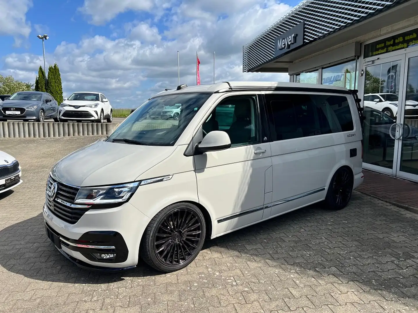 Volkswagen T6.1 California 2.0 TDI 4Motion Ocean California Ocean 4Motion Grau - 1