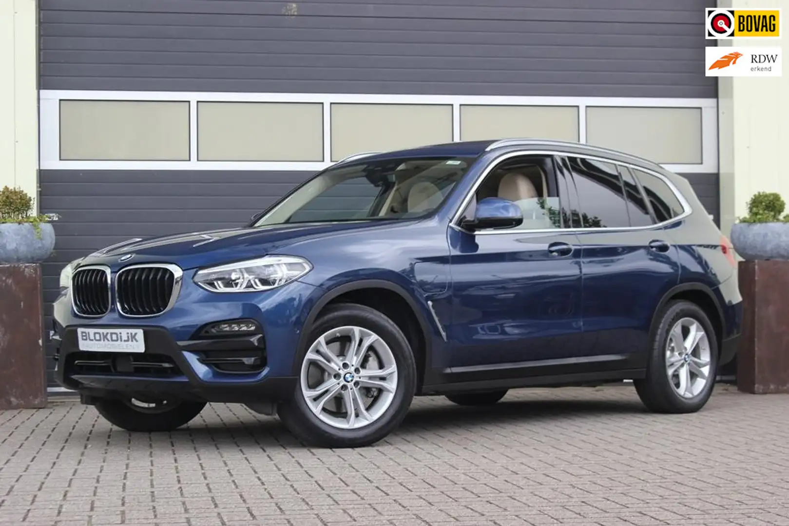 BMW X3 XDrive 30e High Executive | Trekhaak | Comfortzitt Blauw - 1