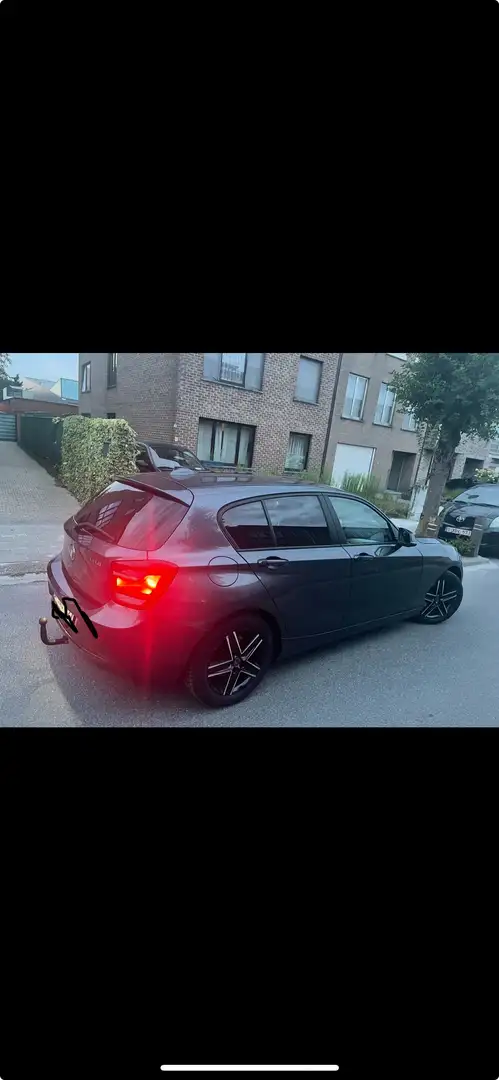 BMW 118 1 serie 118d Aut. Sport Grijs - 1