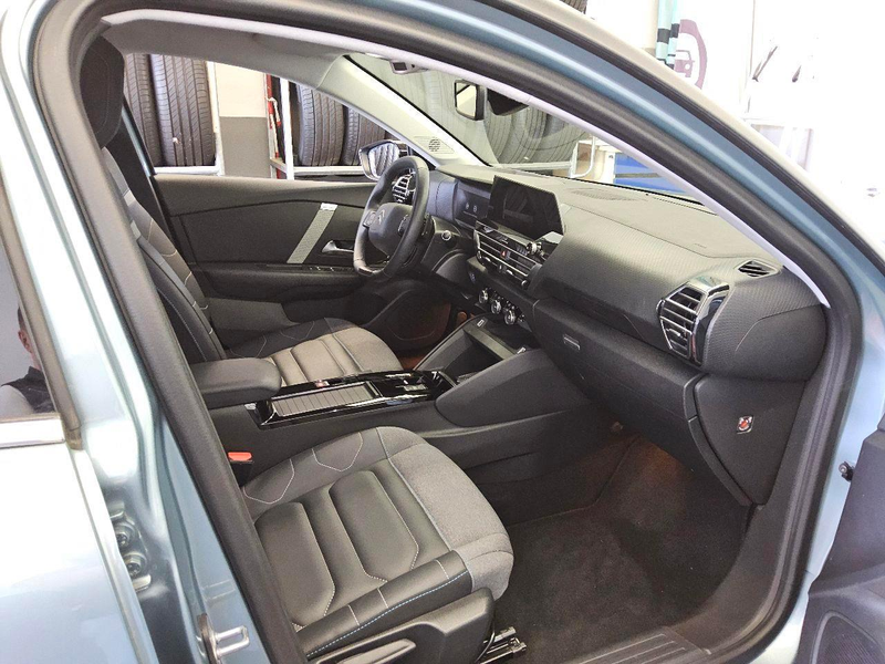 Citroen C4 1.2 12V e-THP / PureTech — photo 12
