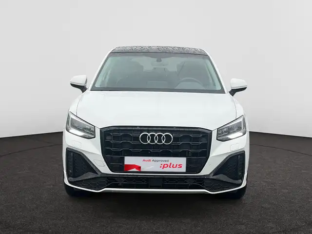 Audi Q2 view 3