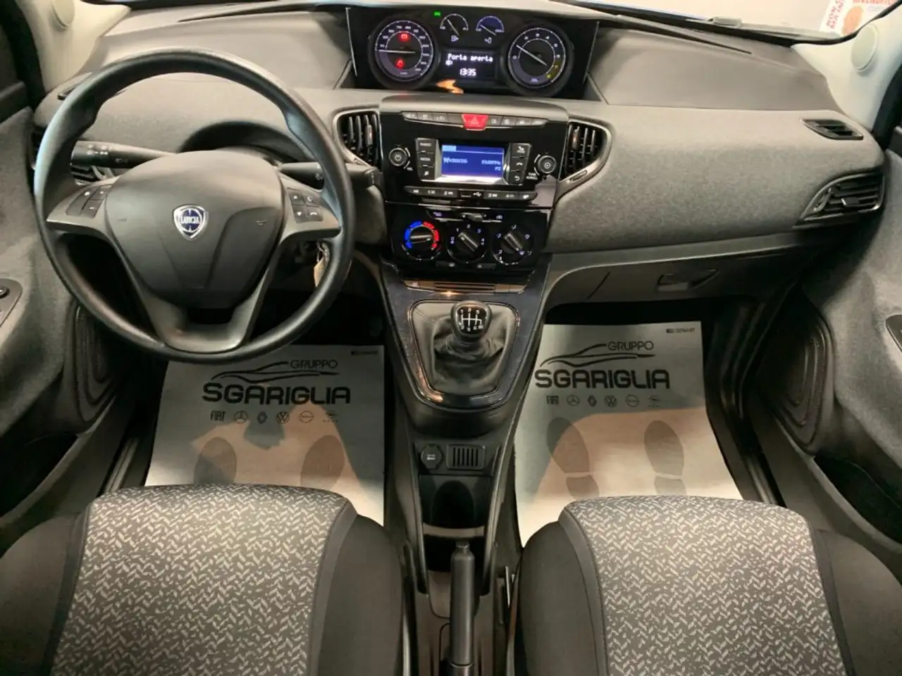 Lancia Ypsilon 2023 — фото 7