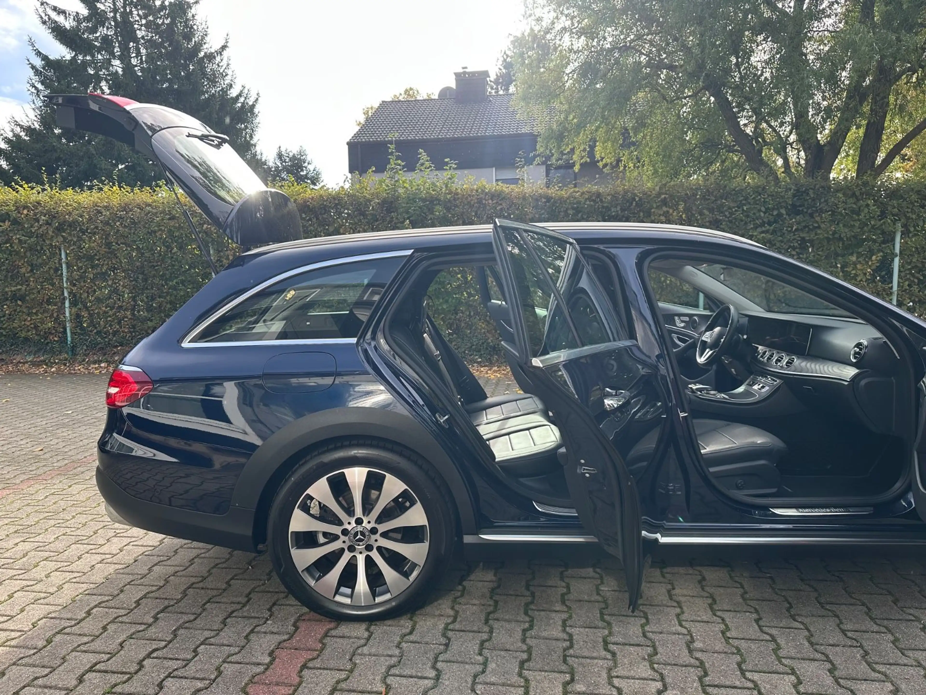 Mercedes-Benz E 220 E T-Modell E 220 d 4Matic All-Terrain — photo 13