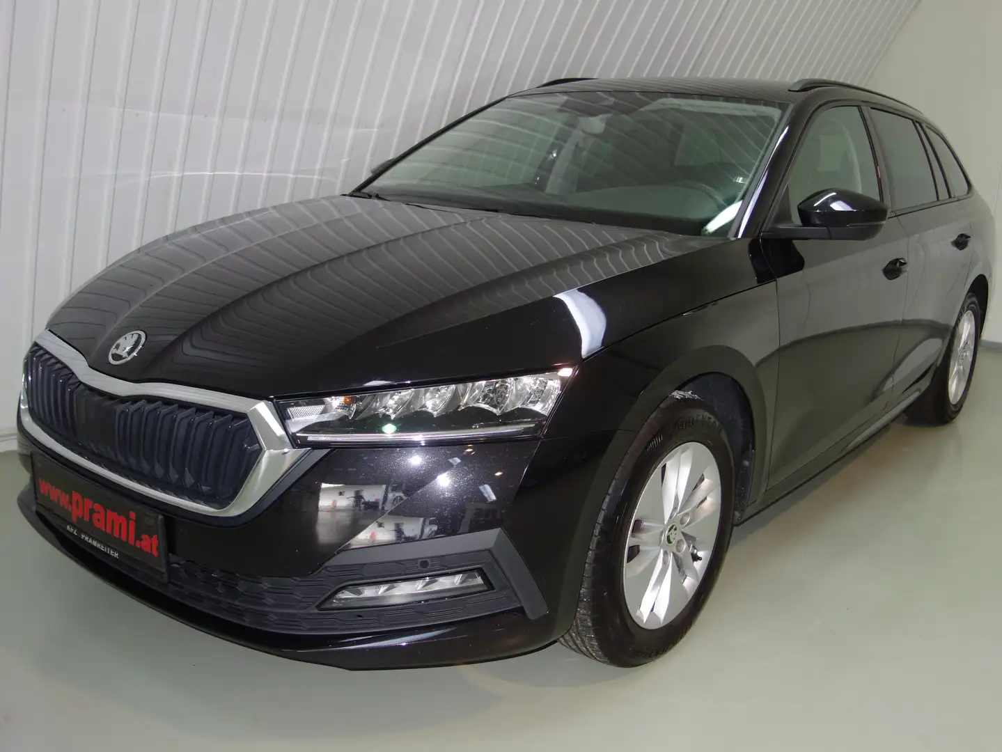 Skoda Octavia Skoda Octavia Combi Ambition TTD DSG Noir - 1