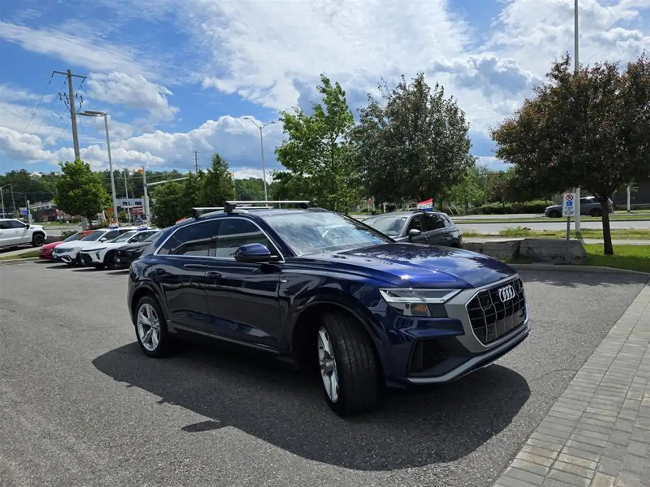 Audi Q8 photo Audi Q8