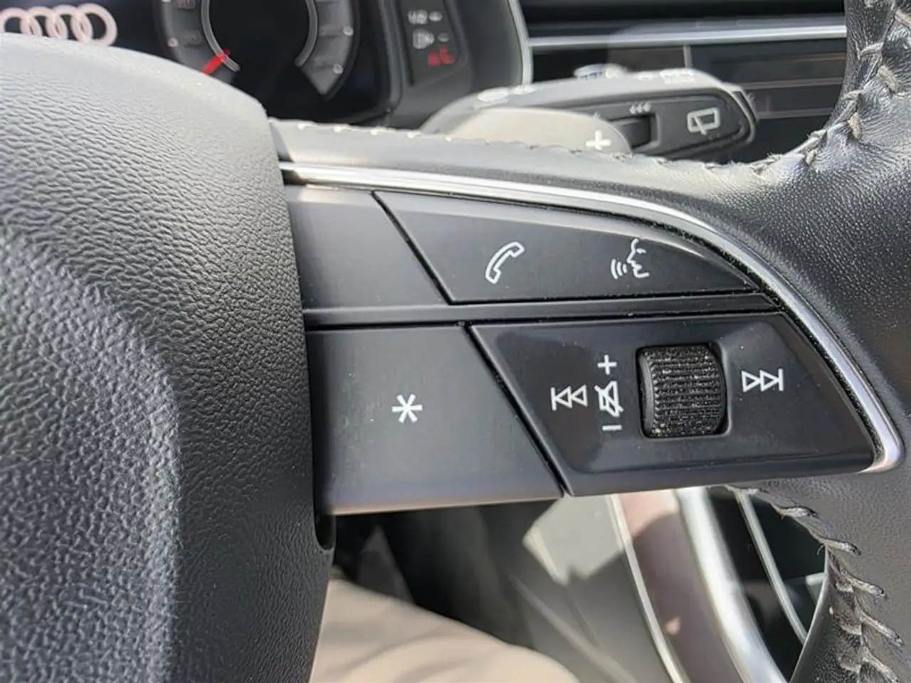 Audi Q8 photo Audi Q8