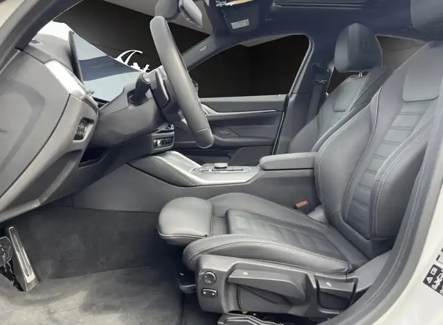 BMW 4 Series view 3