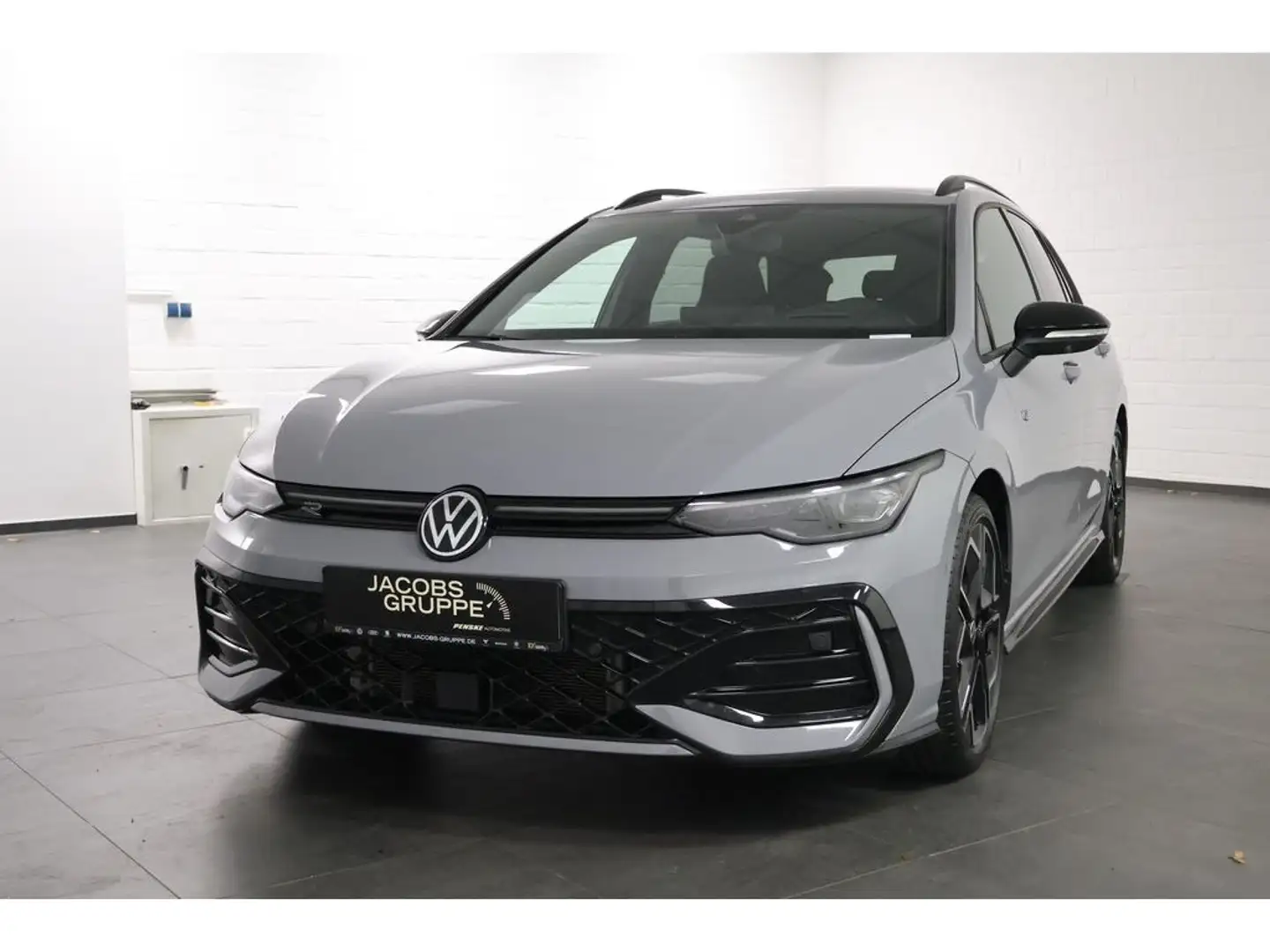 Volkswagen Golf VIII Variant 2.0 TDI R-Line " Black Style " Grau - 2