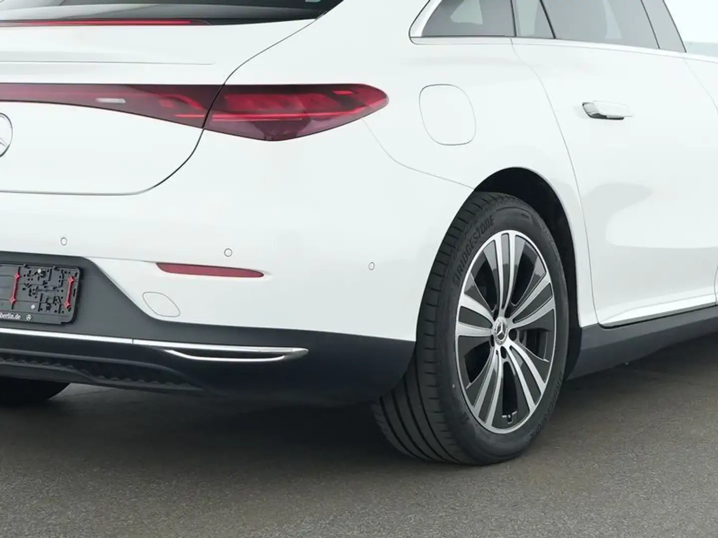 Mercedes-Benz EQE 300 PremiumPlus+ENERGIZING+Air+Pano+Head up Weiß - 2