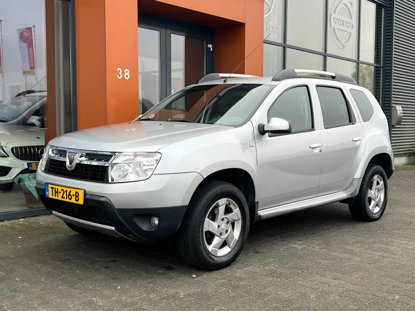 Dacia Duster 1.6 Aniversare|Airco|BT|Elek. ramen|APK 07-2026 Grijs - 1