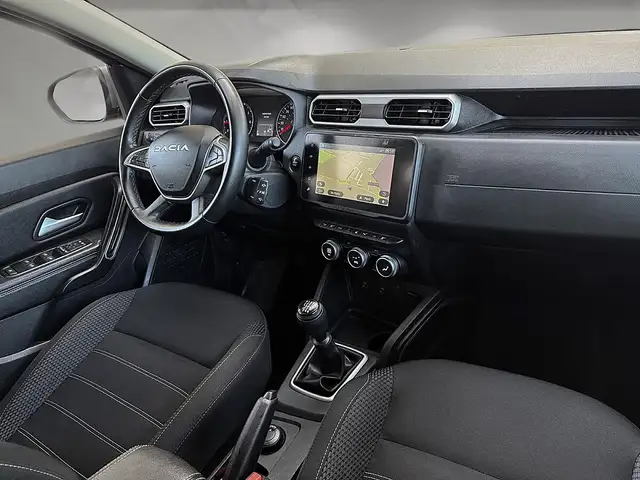 Dacia Duster view 10