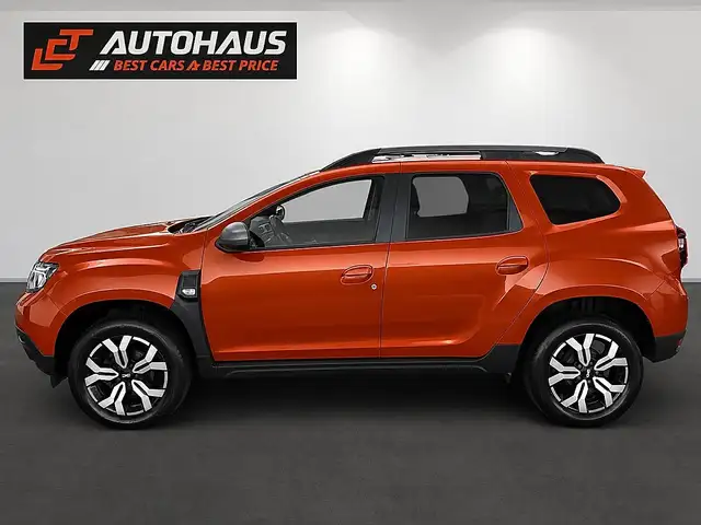Dacia Duster view 2