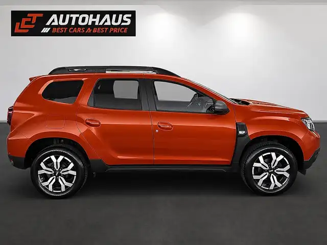 Dacia Duster view 5