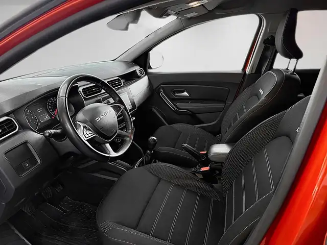 Dacia Duster view 7