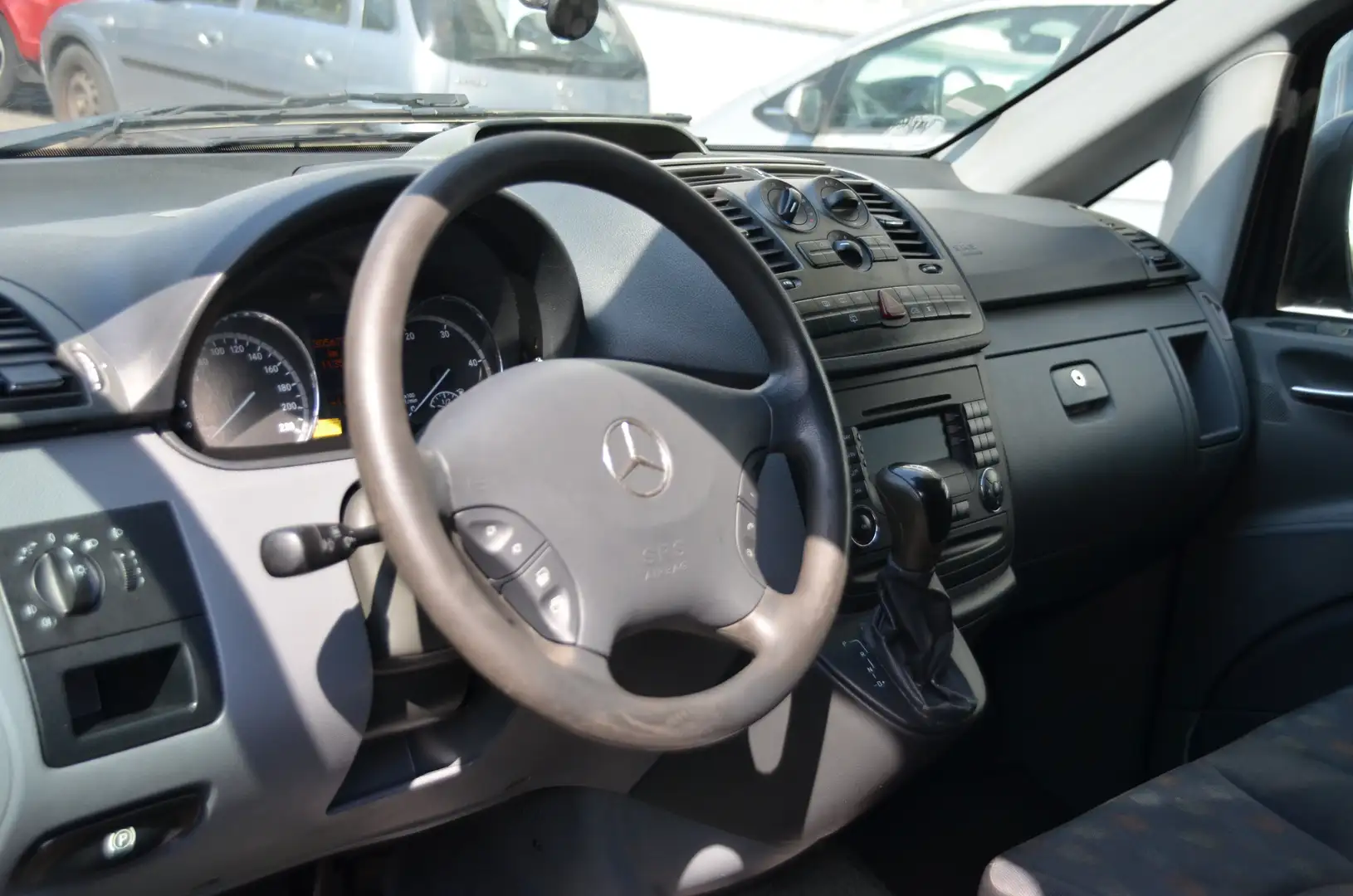Mercedes-Benz Vito 111 CDI lang  Klima/ Automatik TÜV NEU Blue - 2