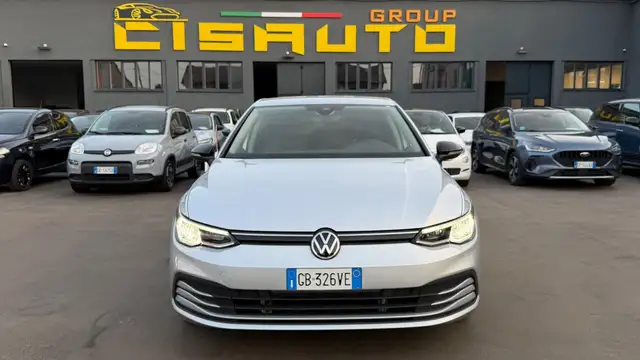 Volkswagen Golf view 2