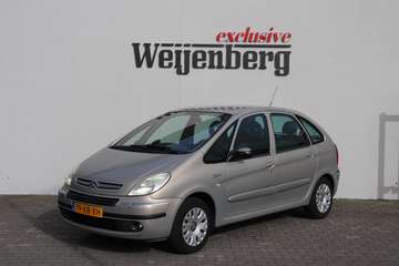 1.6i-16V Nieuwe APK Weinig KM's Cruise/AC