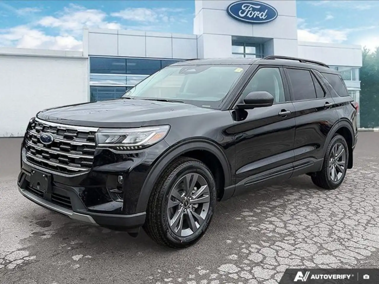 Ford Explorer photo Ford Explorer