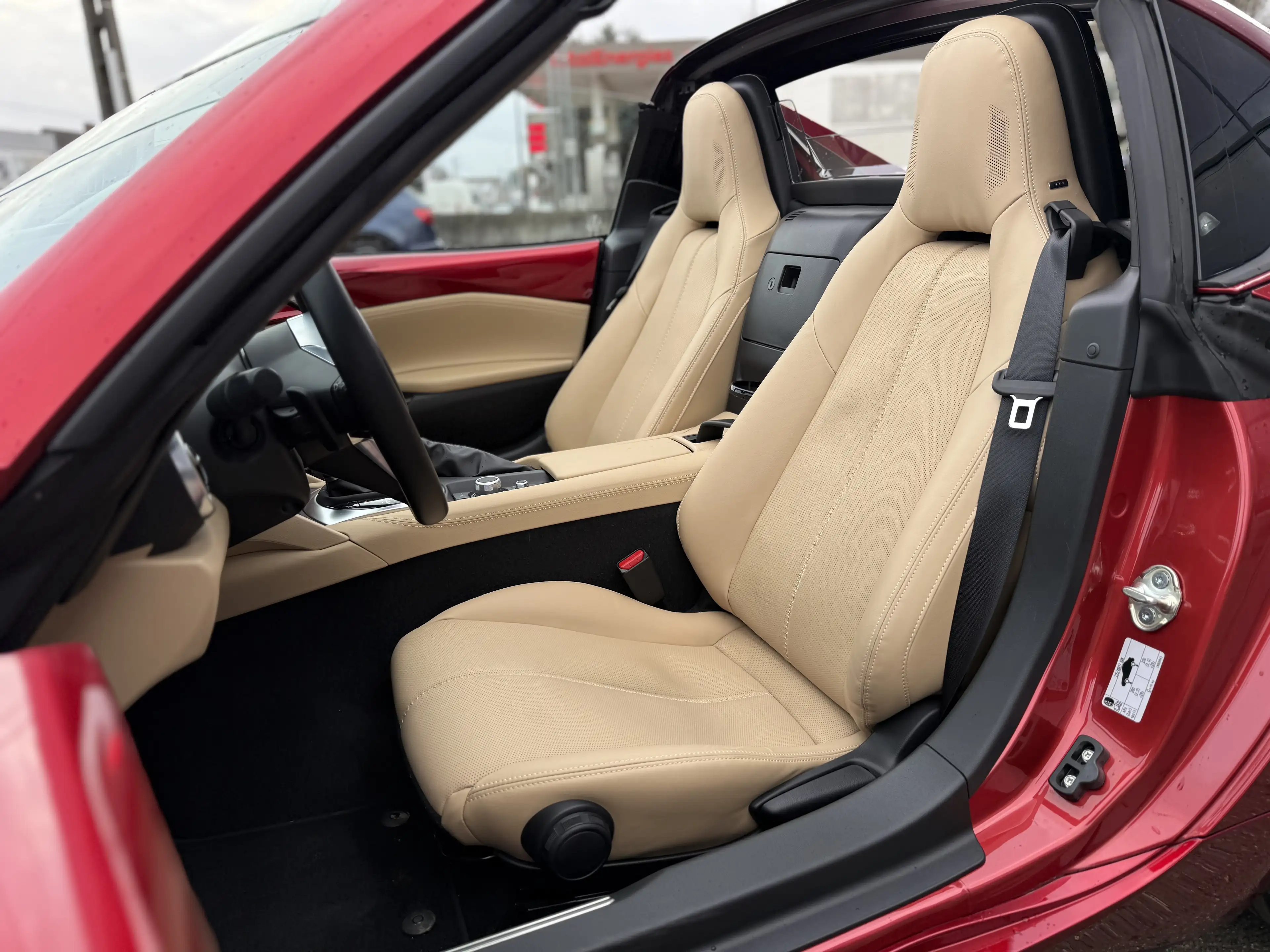 Mazda MX-5 RF 2.0i Skyactiv-G Kazari GPS CAMERA BOSE CUIR FUL — photo 10