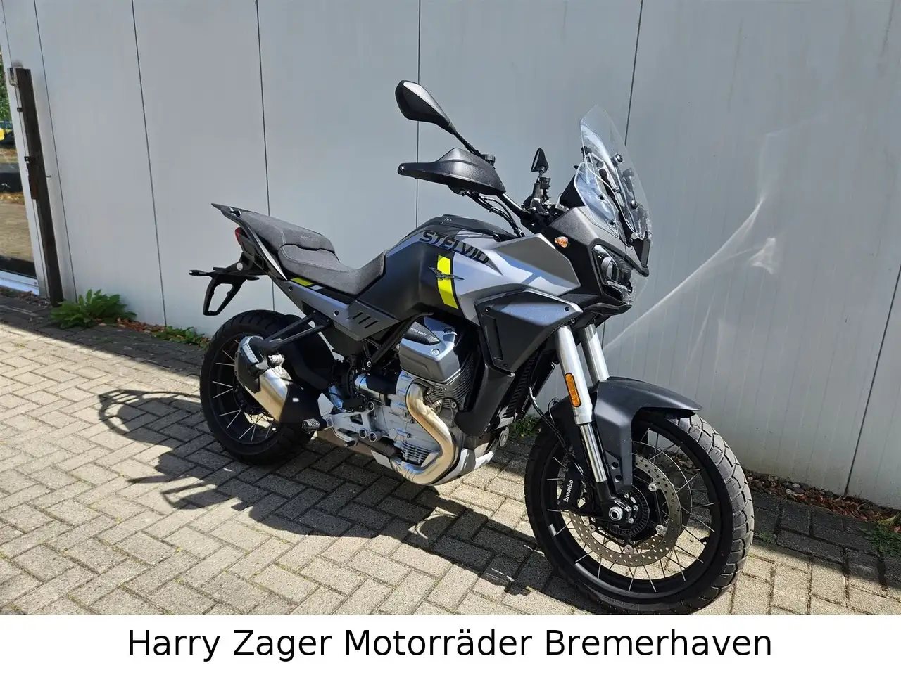 Moto Guzzi Stelvio