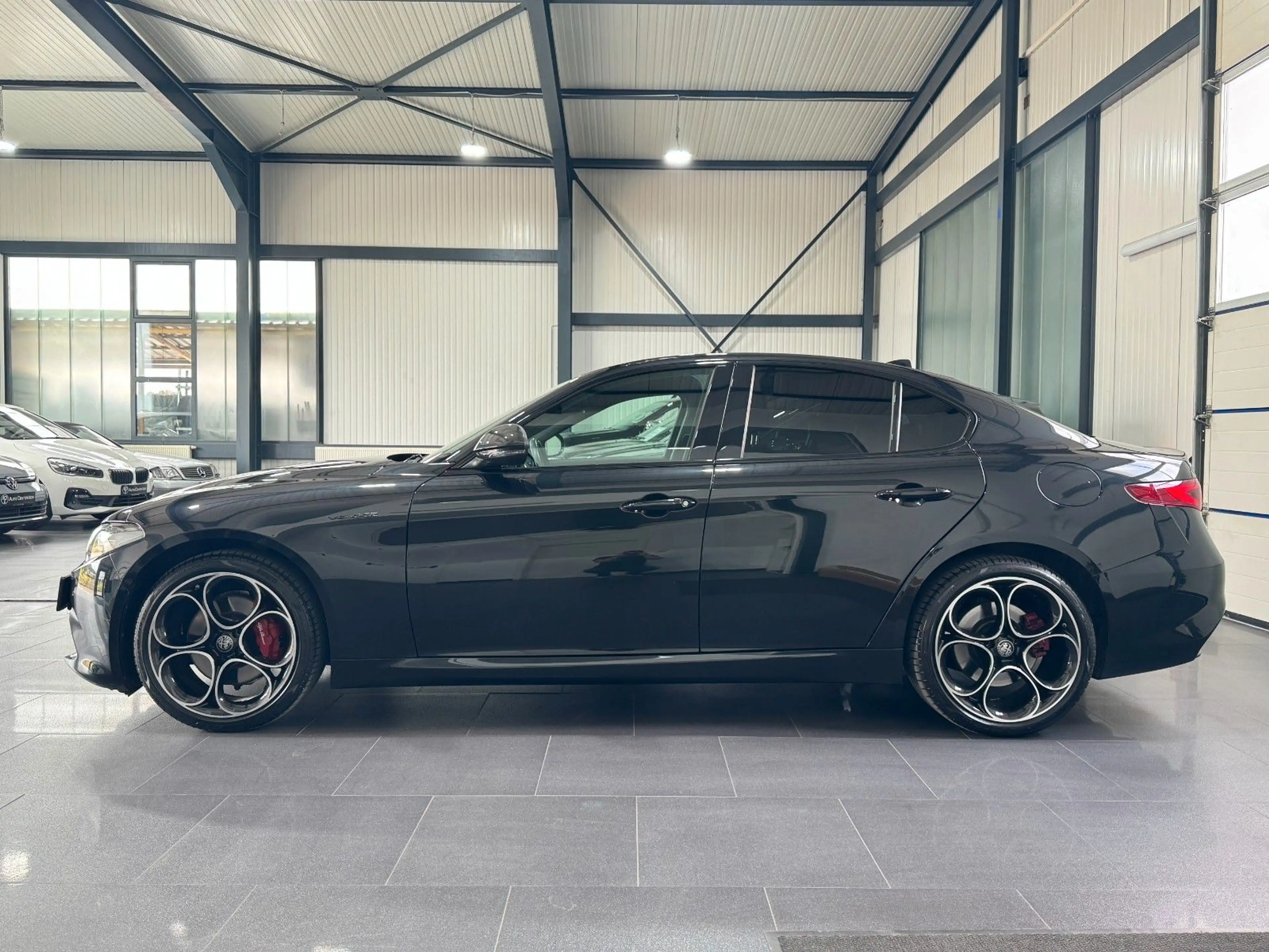Alfa Romeo Giulia Veloce Q4| SHZ | SH| S-SITZE |APPLE-CAR| — photo 2