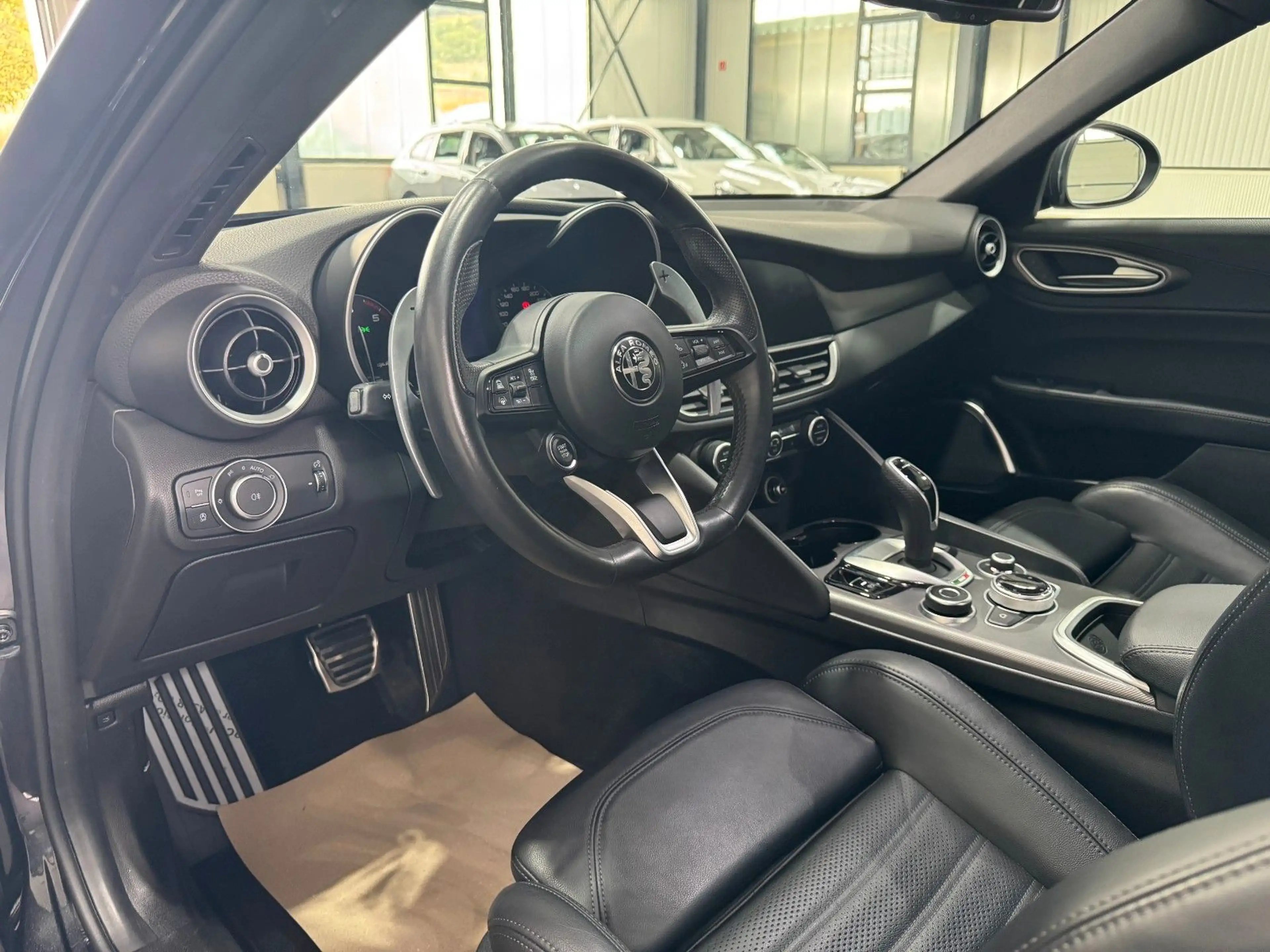 Alfa Romeo Giulia Veloce Q4| SHZ | SH| S-SITZE |APPLE-CAR| — photo 7