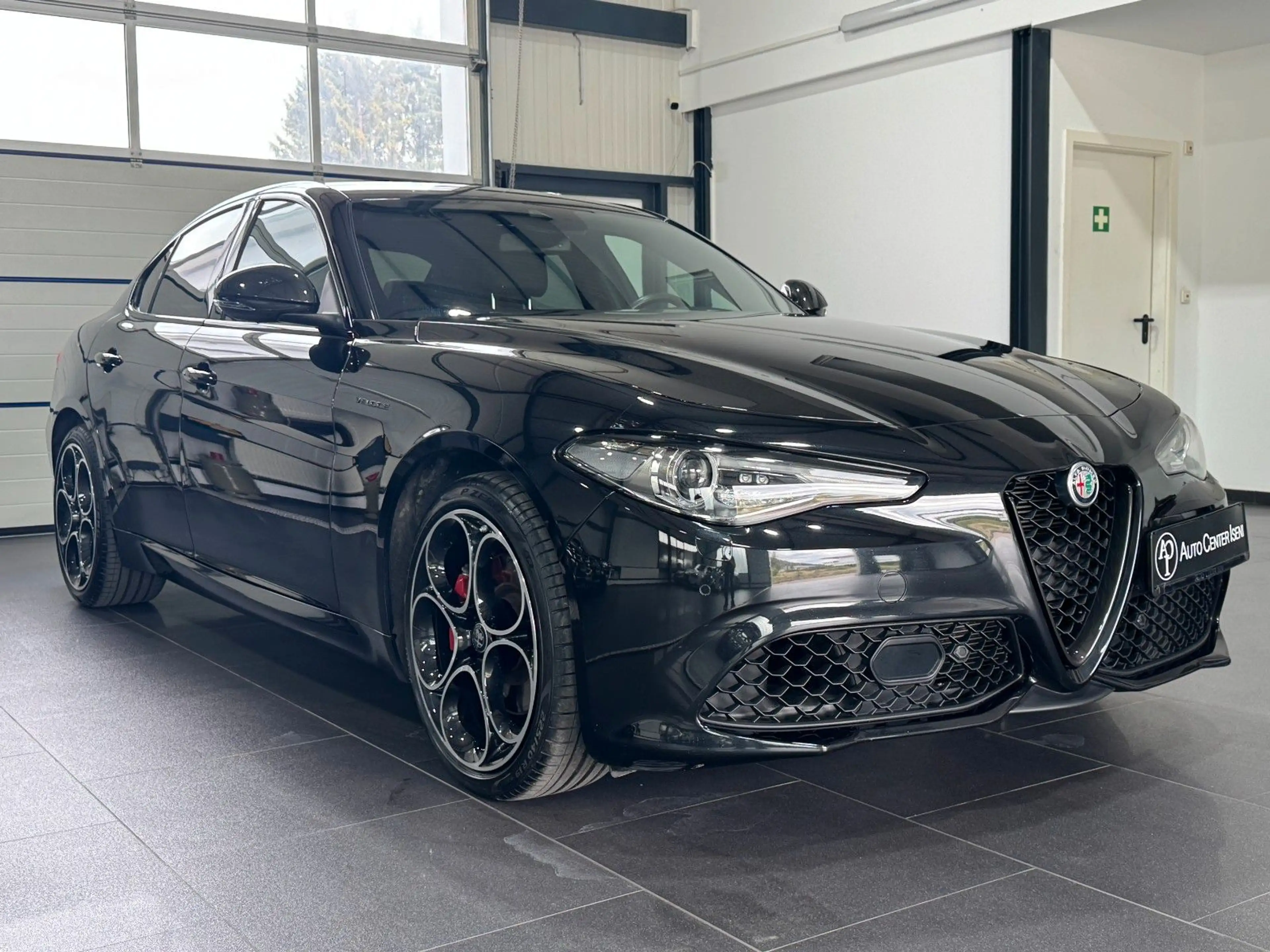 Alfa Romeo Giulia Veloce Q4| SHZ | SH| S-SITZE |APPLE-CAR| — photo 5