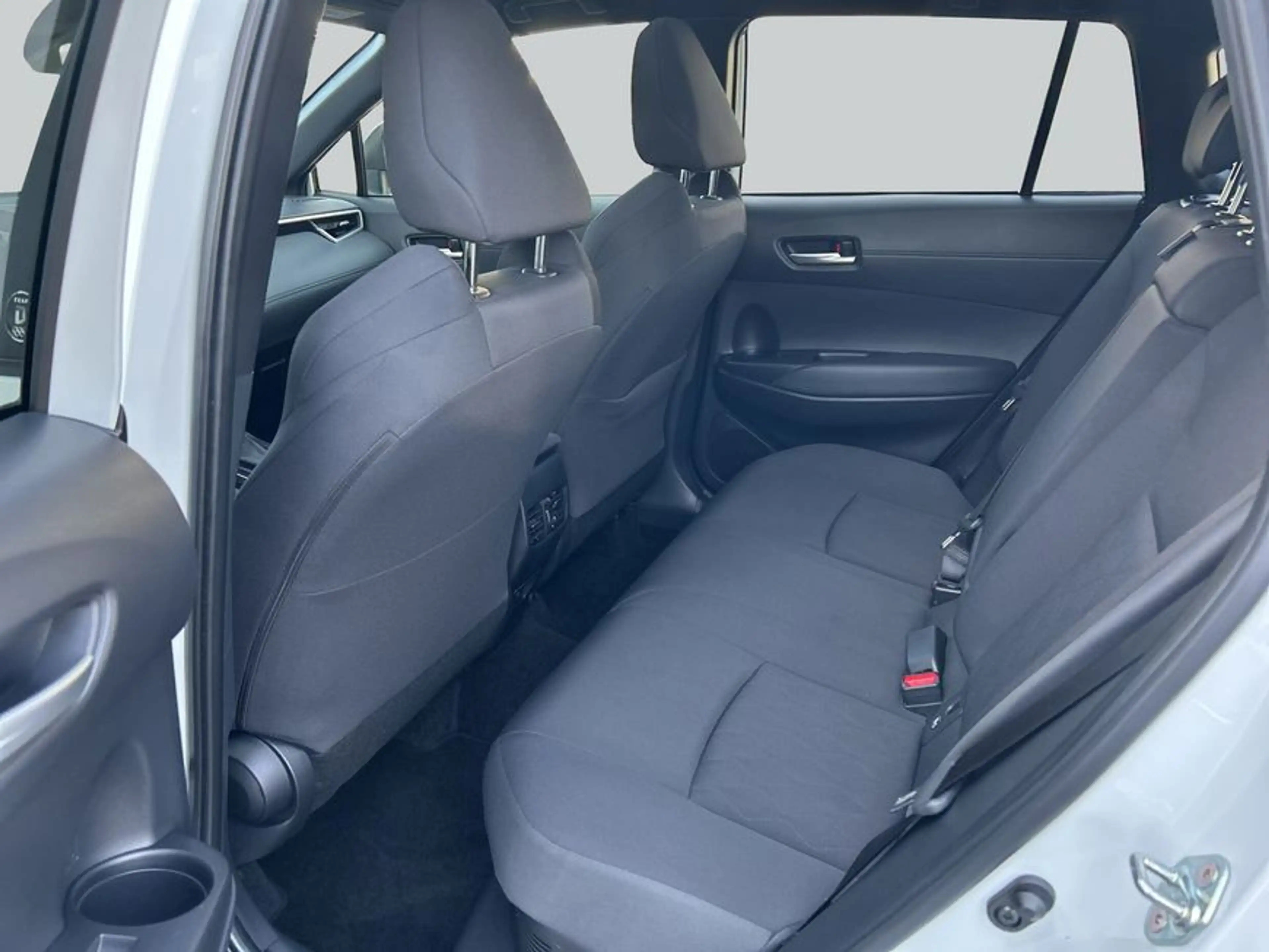 Toyota Corolla Cross Hybrid 2.0 VVT-i Team D — photo 11