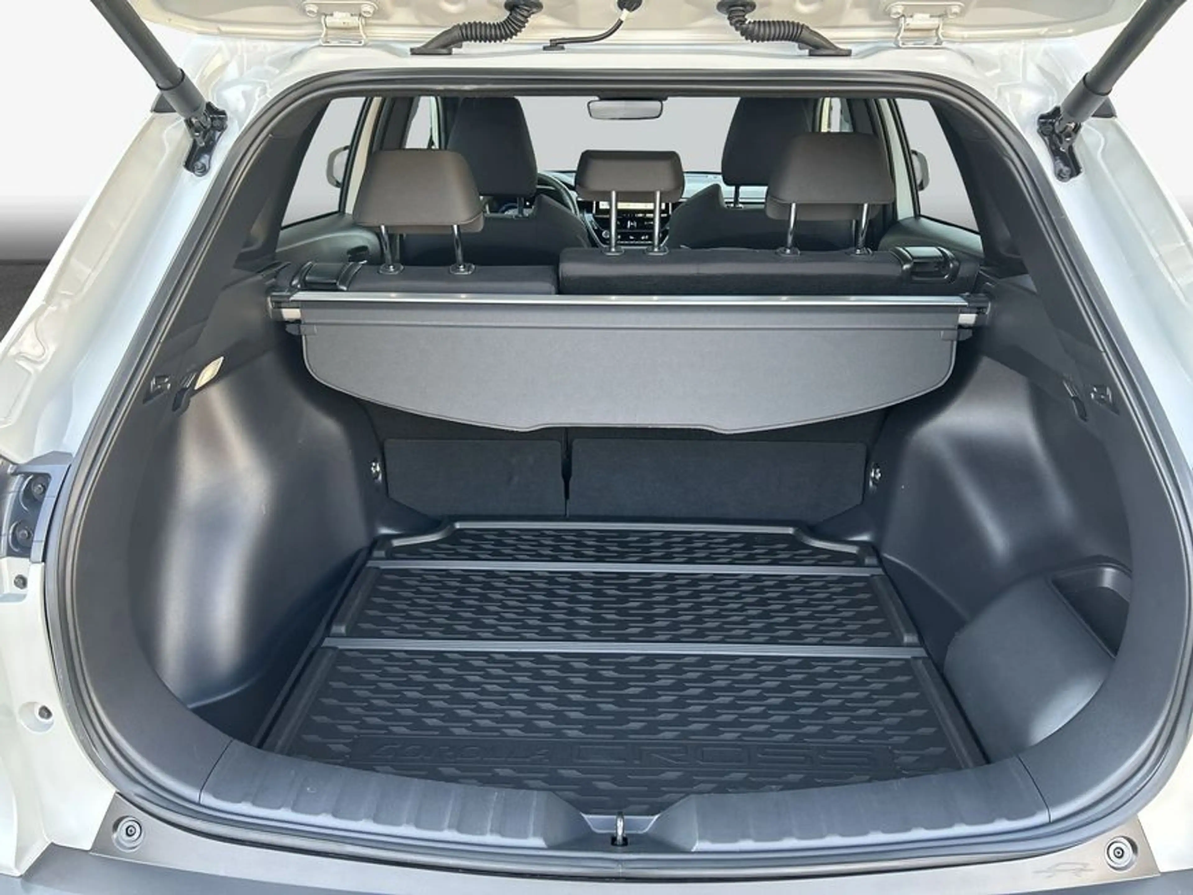 Toyota Corolla Cross Hybrid 2.0 VVT-i Team D — photo 8