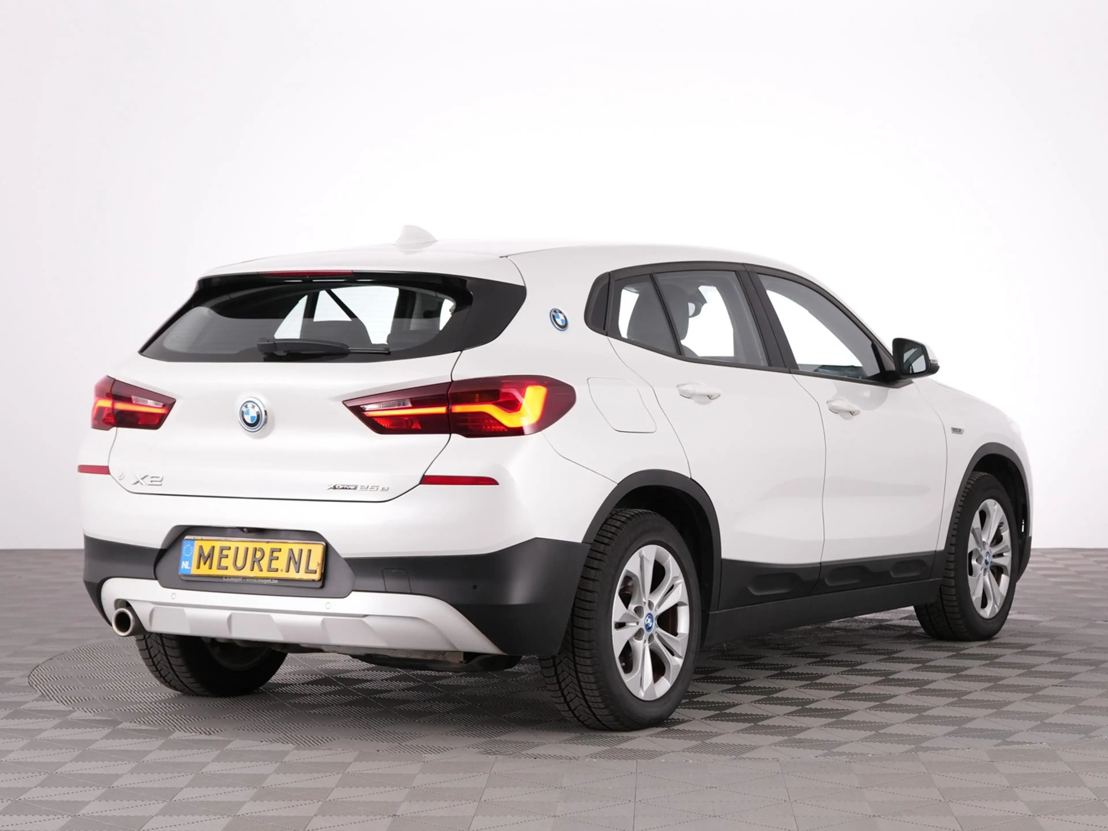 BMW X2 xDrive25e | LEDER | Head-Up | NAVI | CAMERA — photo 14