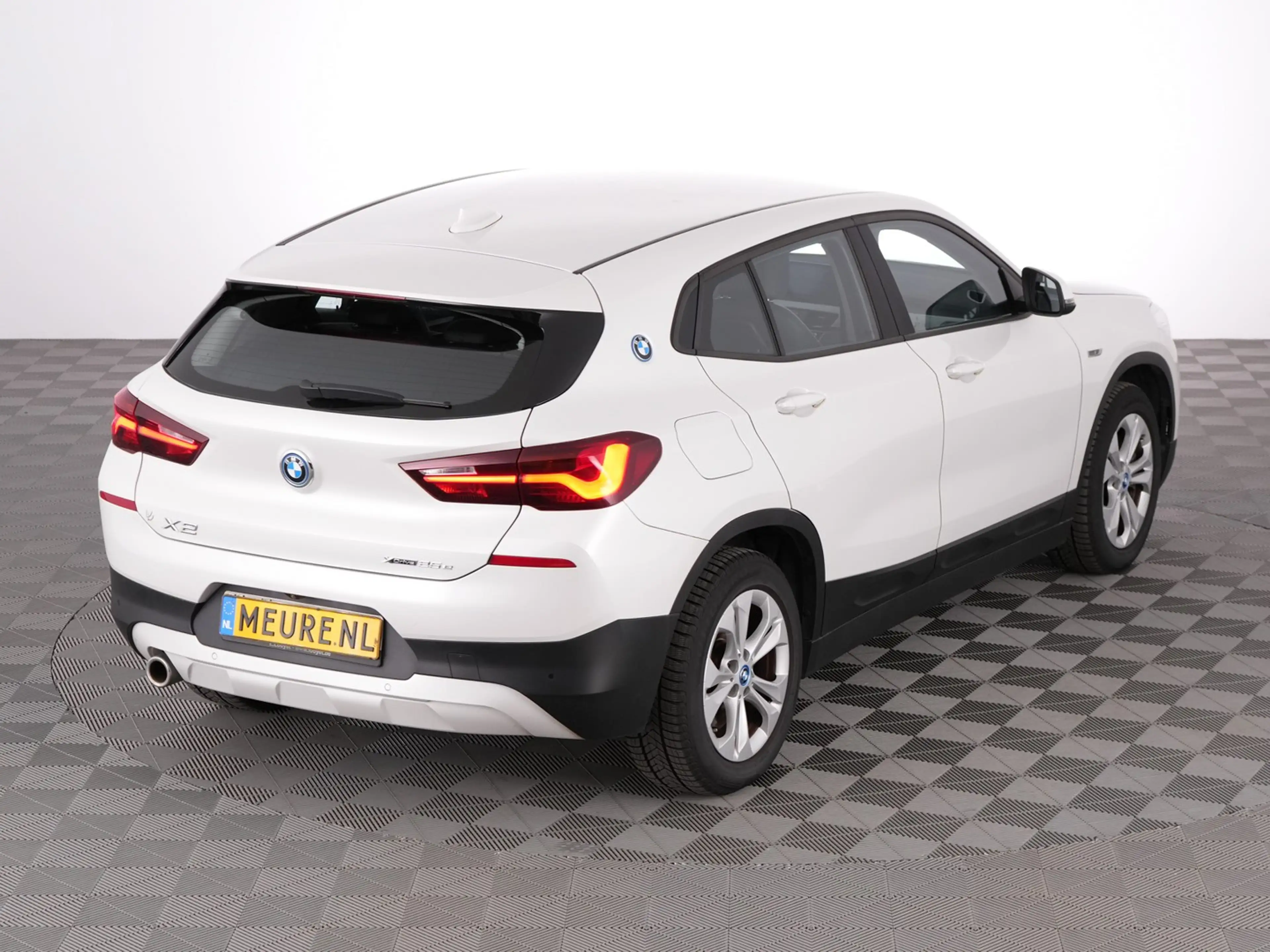BMW X2 xDrive25e | LEDER | Head-Up | NAVI | CAMERA — photo 24