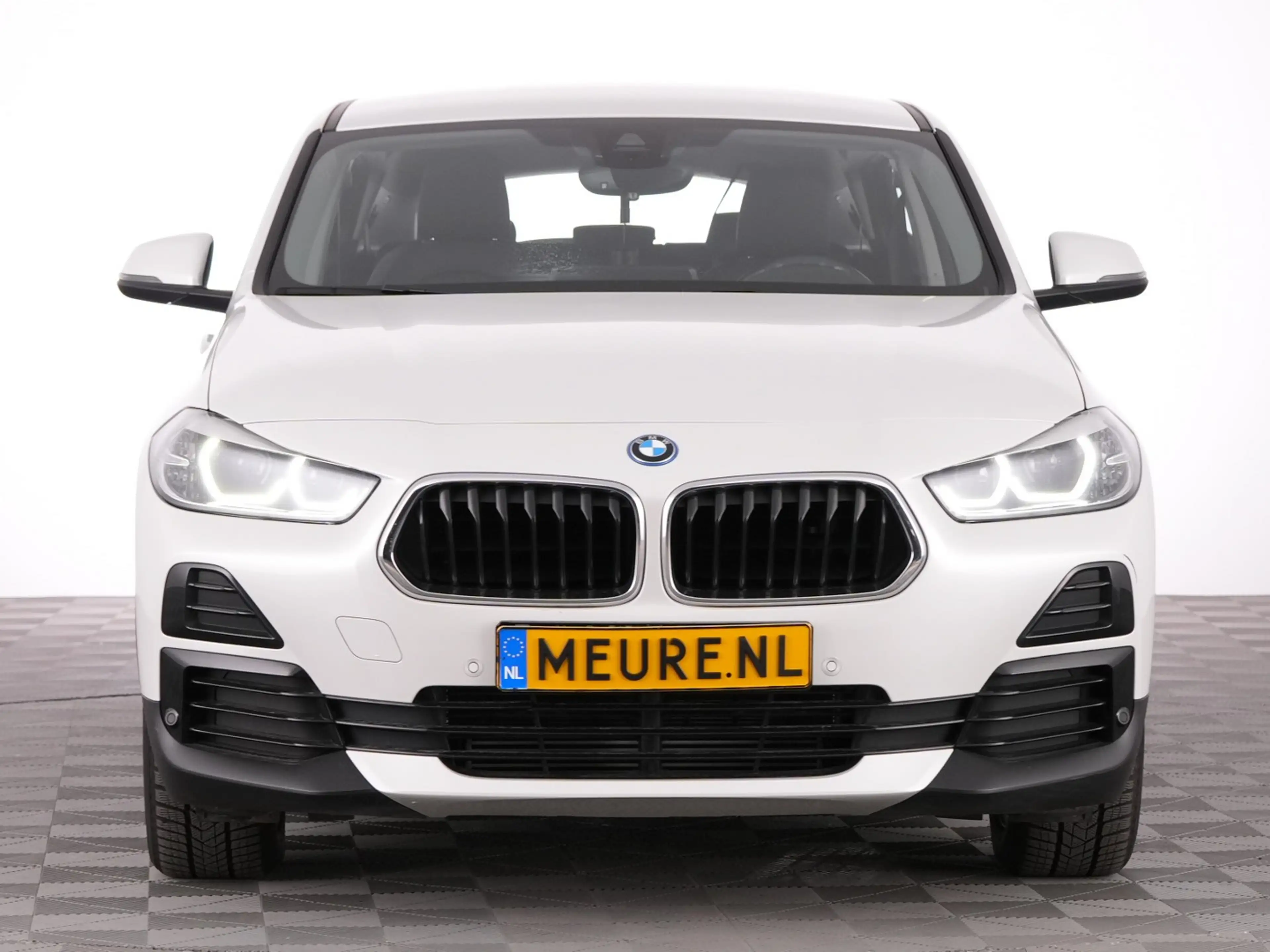 BMW X2 xDrive25e | LEDER | Head-Up | NAVI | CAMERA — photo 17
