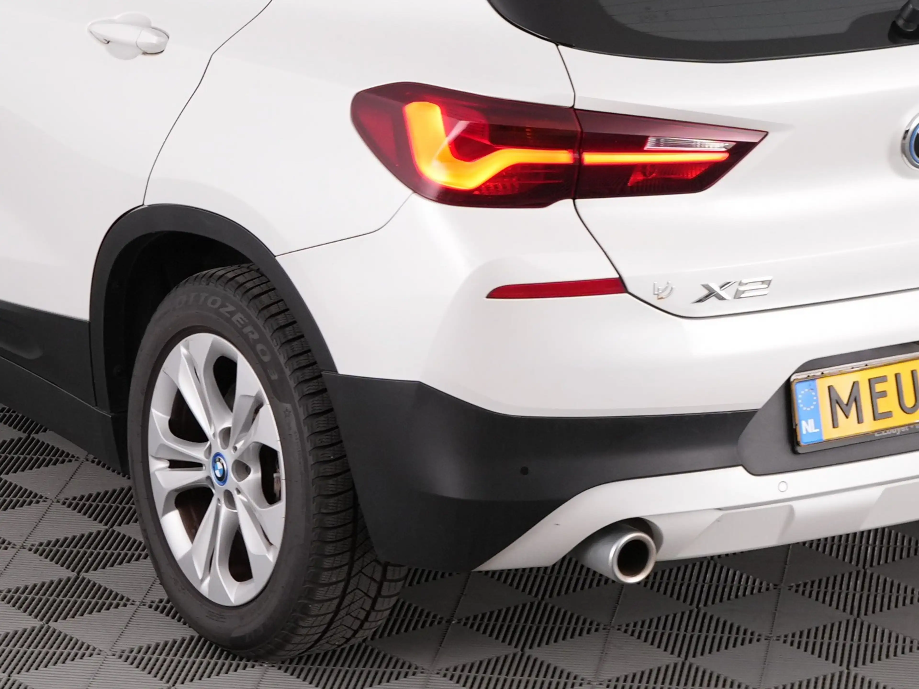 BMW X2 xDrive25e | LEDER | Head-Up | NAVI | CAMERA — photo 12