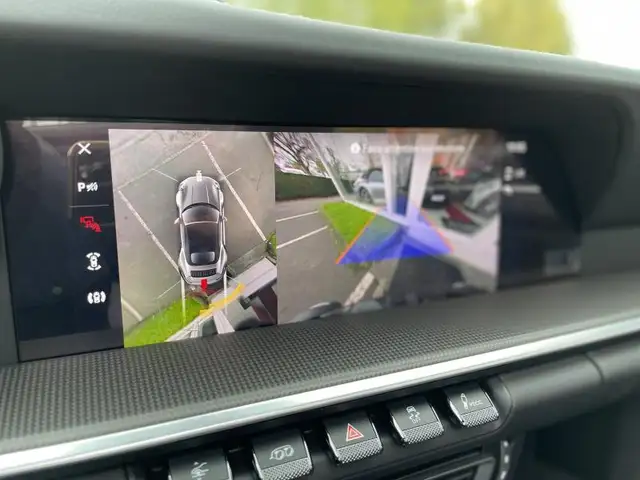 Porsche 992 view 11