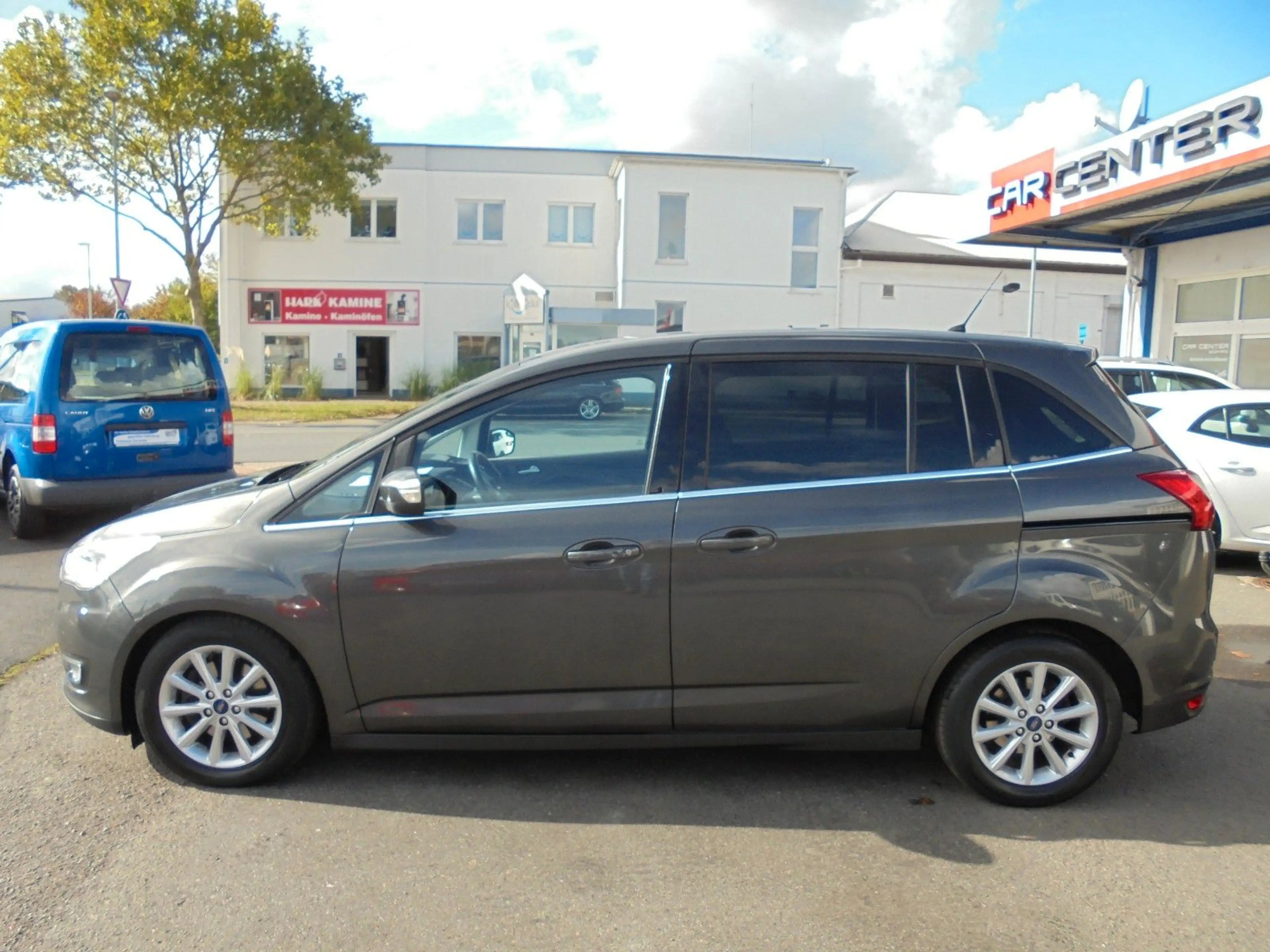 Ford Grand C-Max Titanium — photo 3
