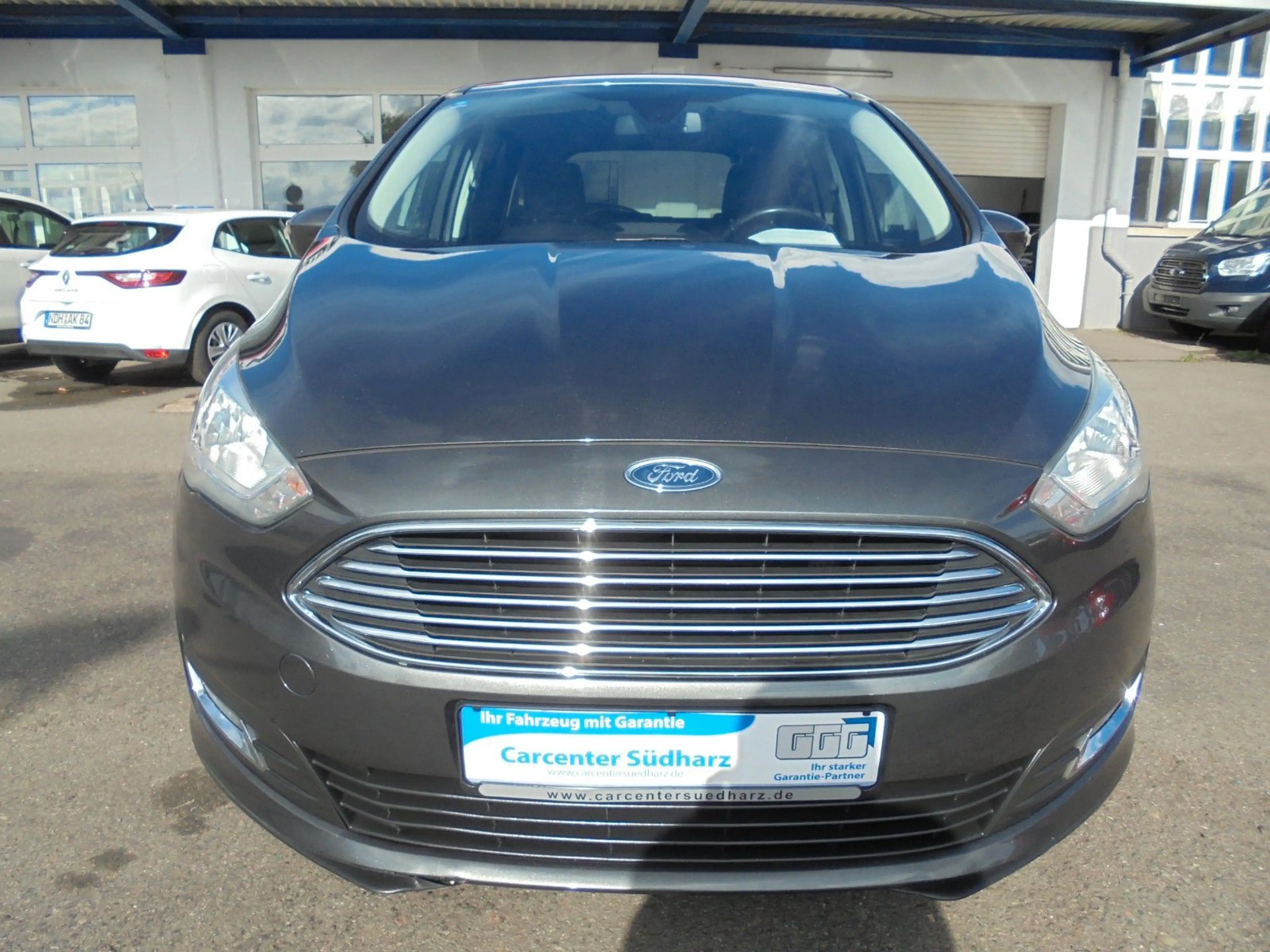Ford Grand C-Max Titanium — photo 10