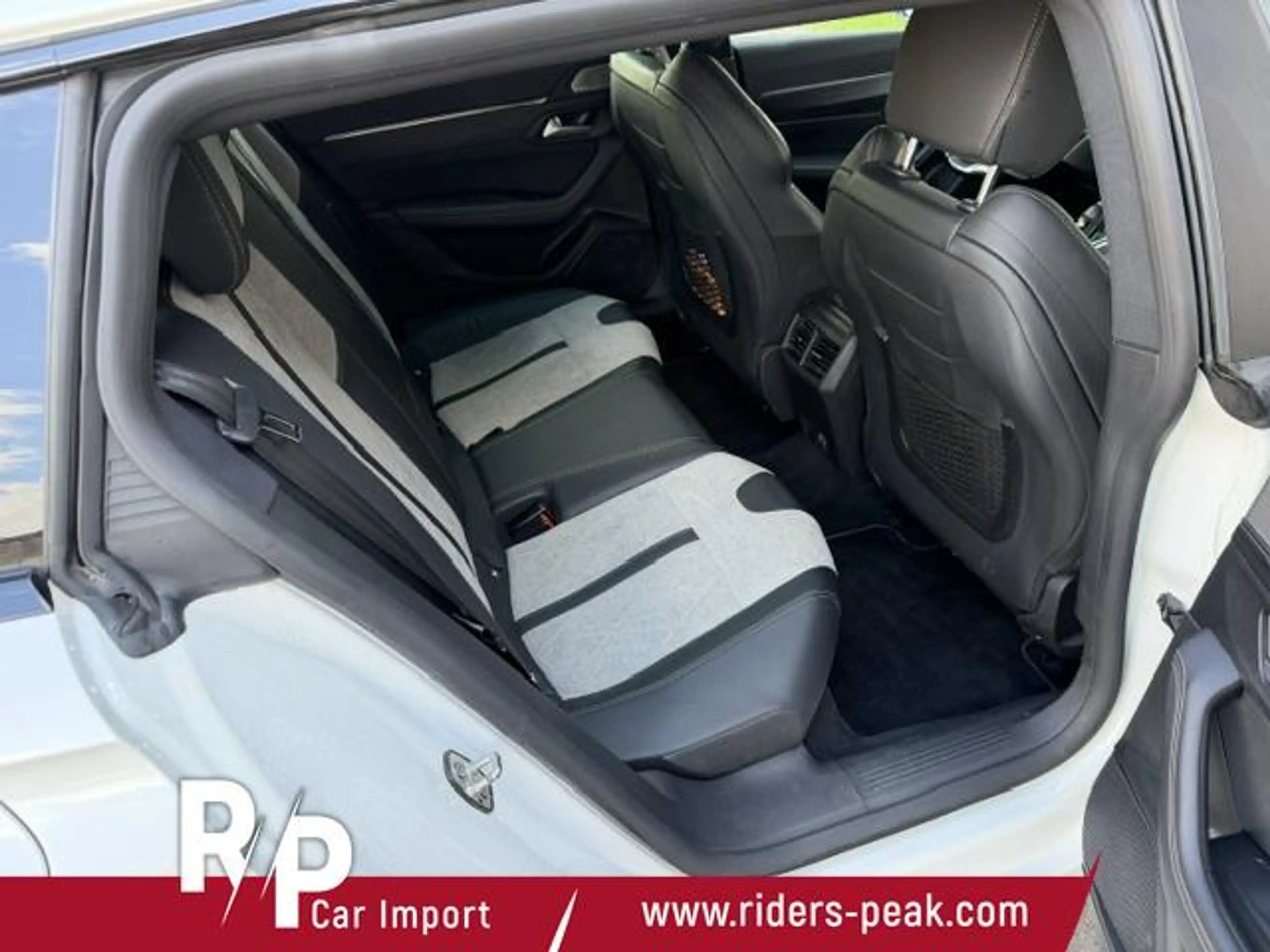 Peugeot 508 SW Hybrid 225 GT/PANO/AHK/8-FACH/VOLLAUSSTATTUN... — photo 11