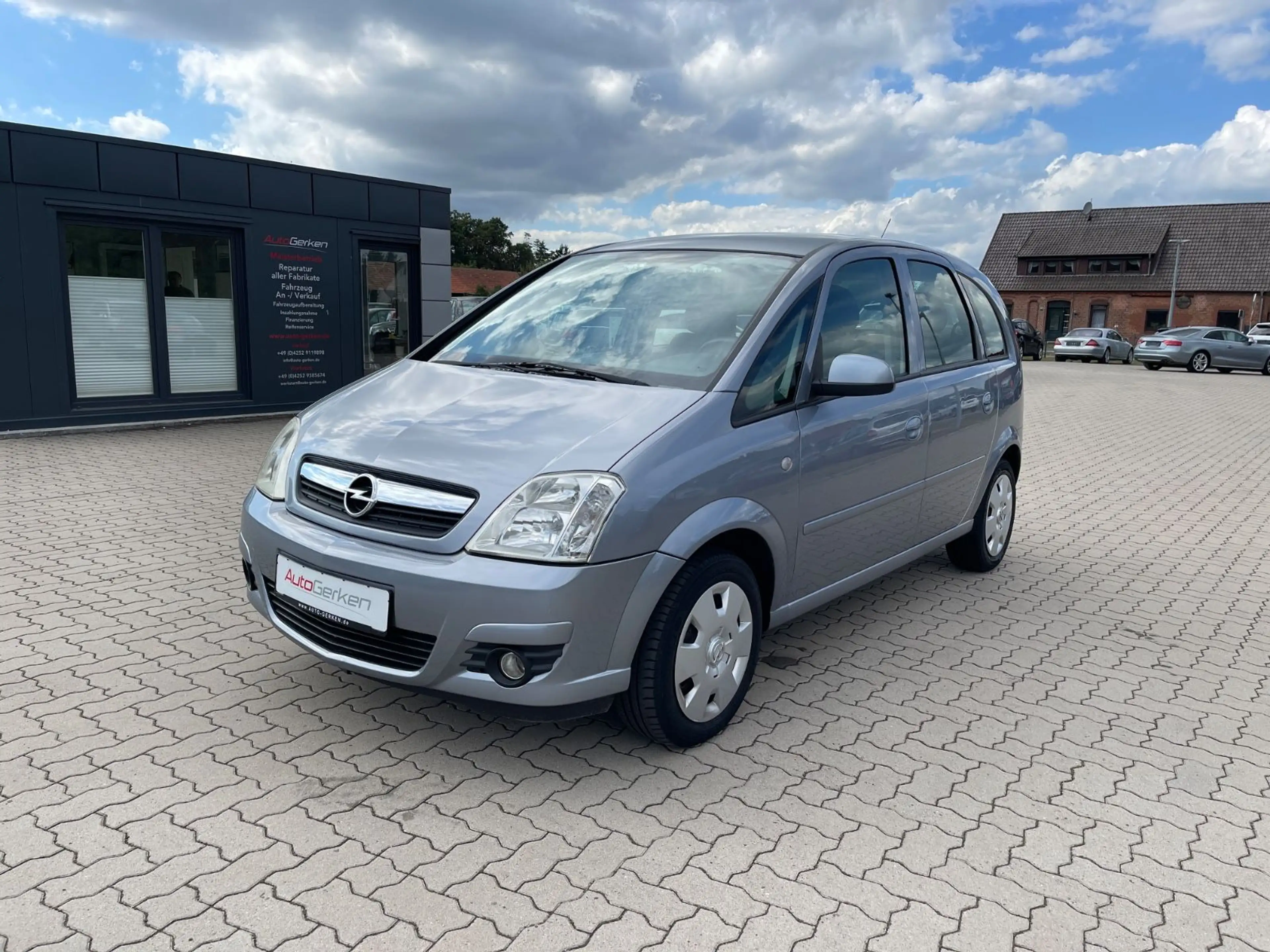 Opel Meriva 1.6 Automatik Edition TÜV 01.2028