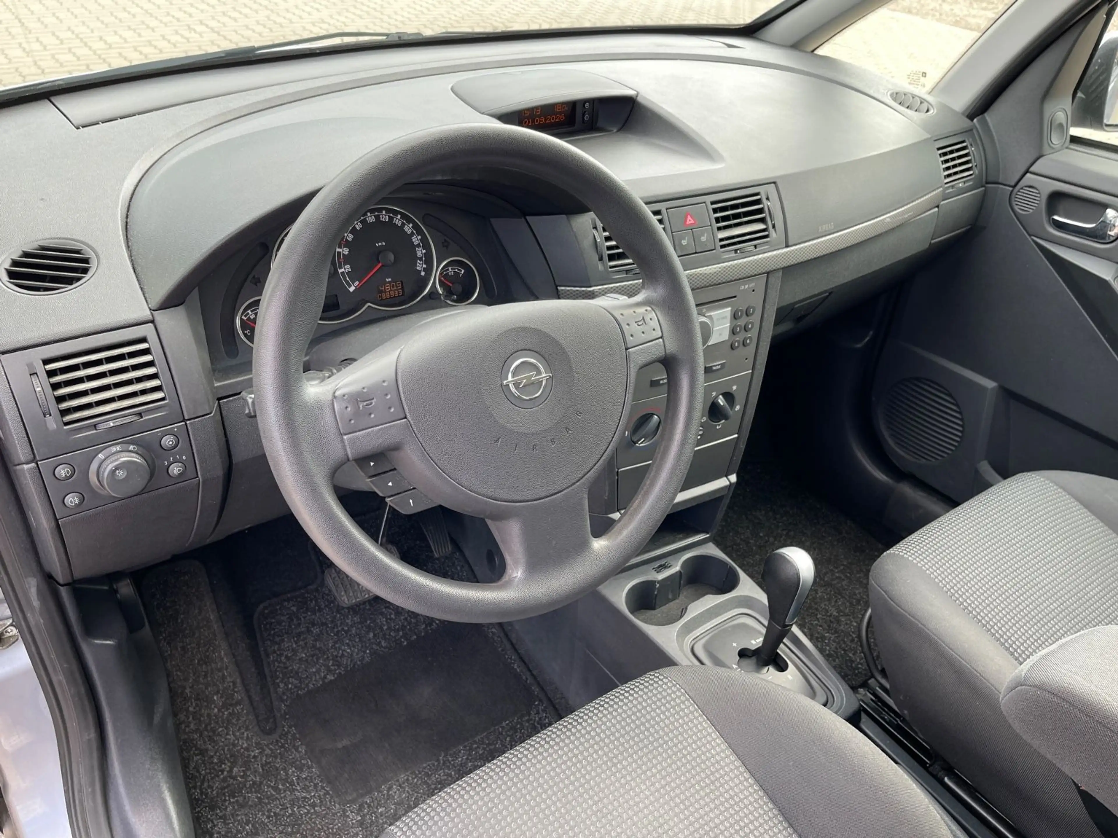 Opel Meriva 1.6 Automatik Edition TÜV 01.2028 — photo 11