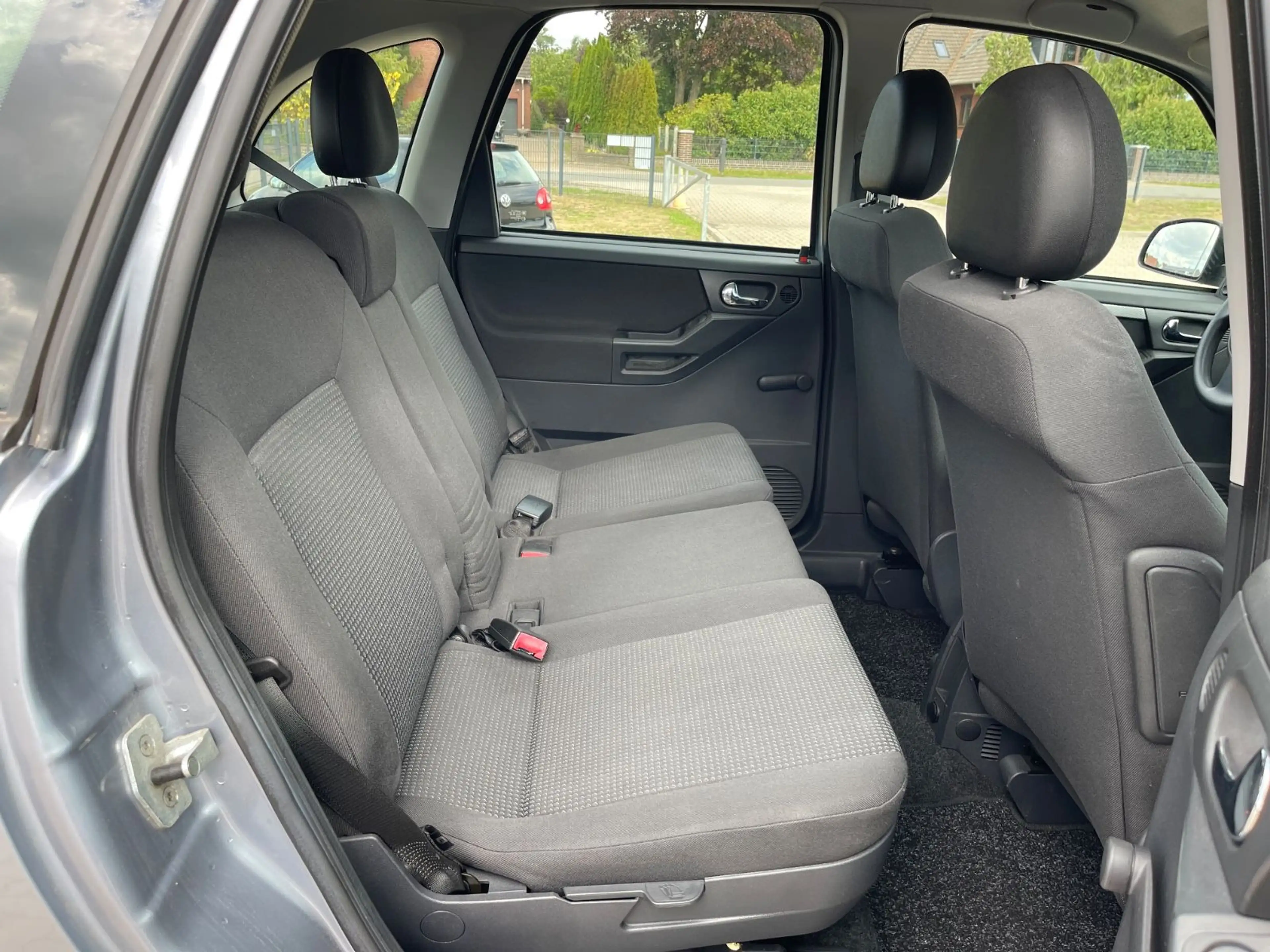 Opel Meriva 1.6 Automatik Edition TÜV 01.2028 — photo 15