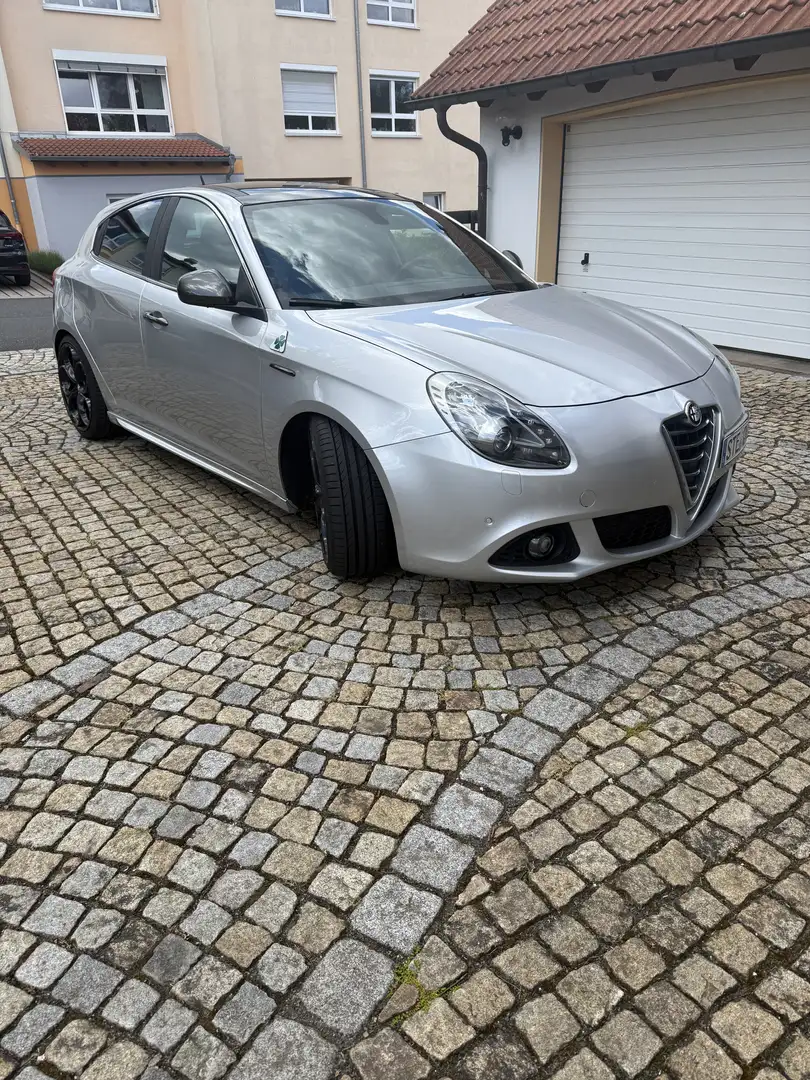 Alfa Romeo Giulietta 1.8 TBi 16V TCT Quadrifoglio Verde Argent - 2