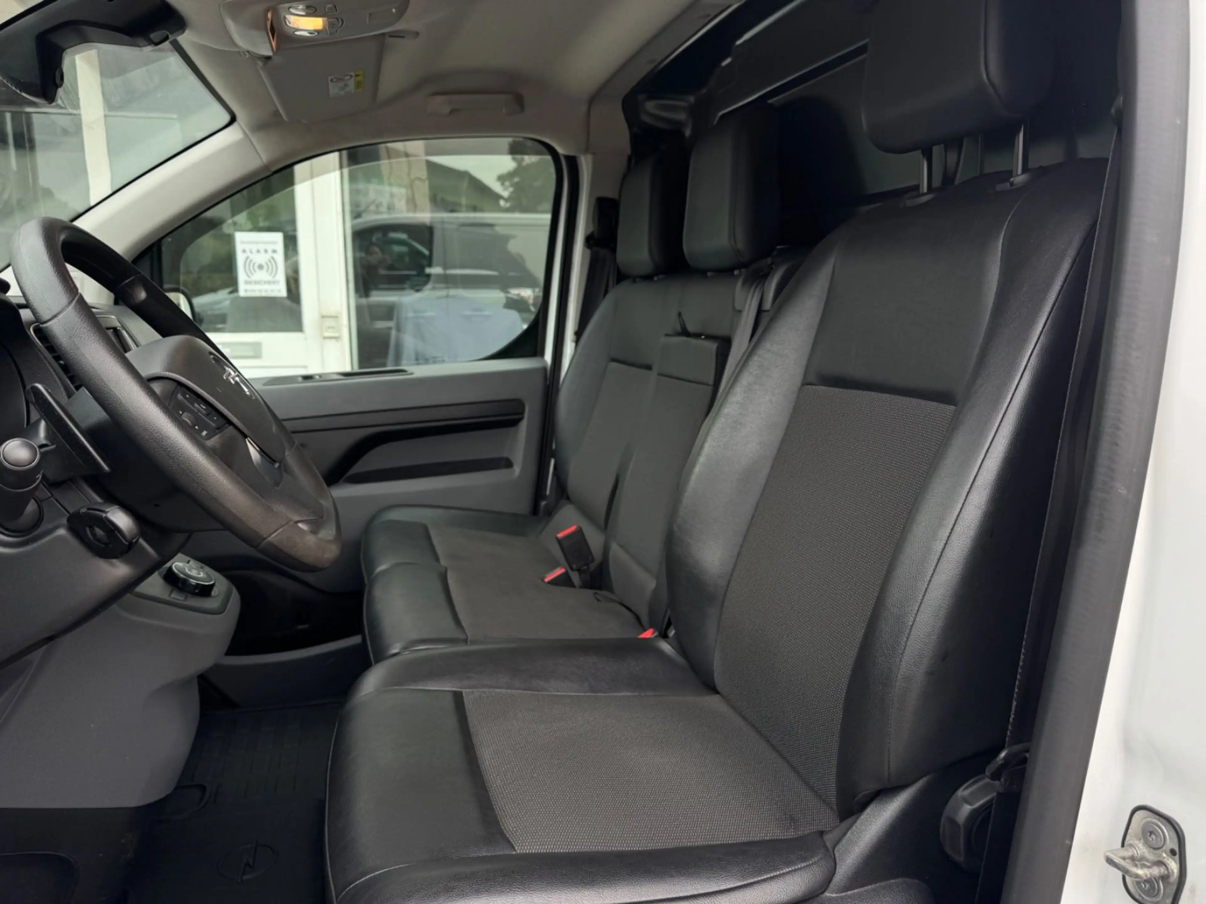 Opel Vivaro VIVARO KASTEN EDITION M L2/AHK/NAVI/PDC/APPLECAR — photo 11