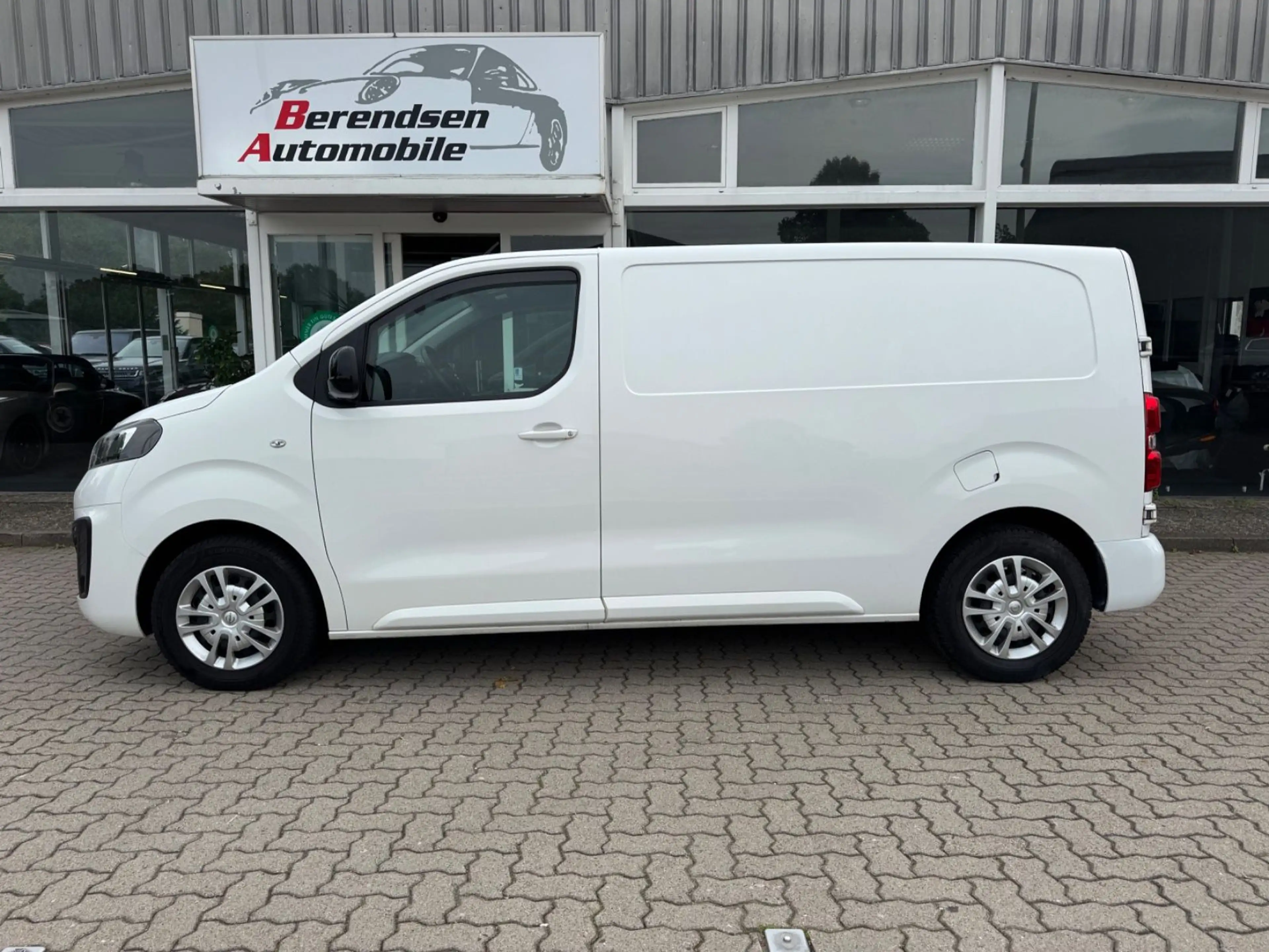 Opel Vivaro VIVARO KASTEN EDITION M L2/AHK/NAVI/PDC/APPLECAR — photo 2