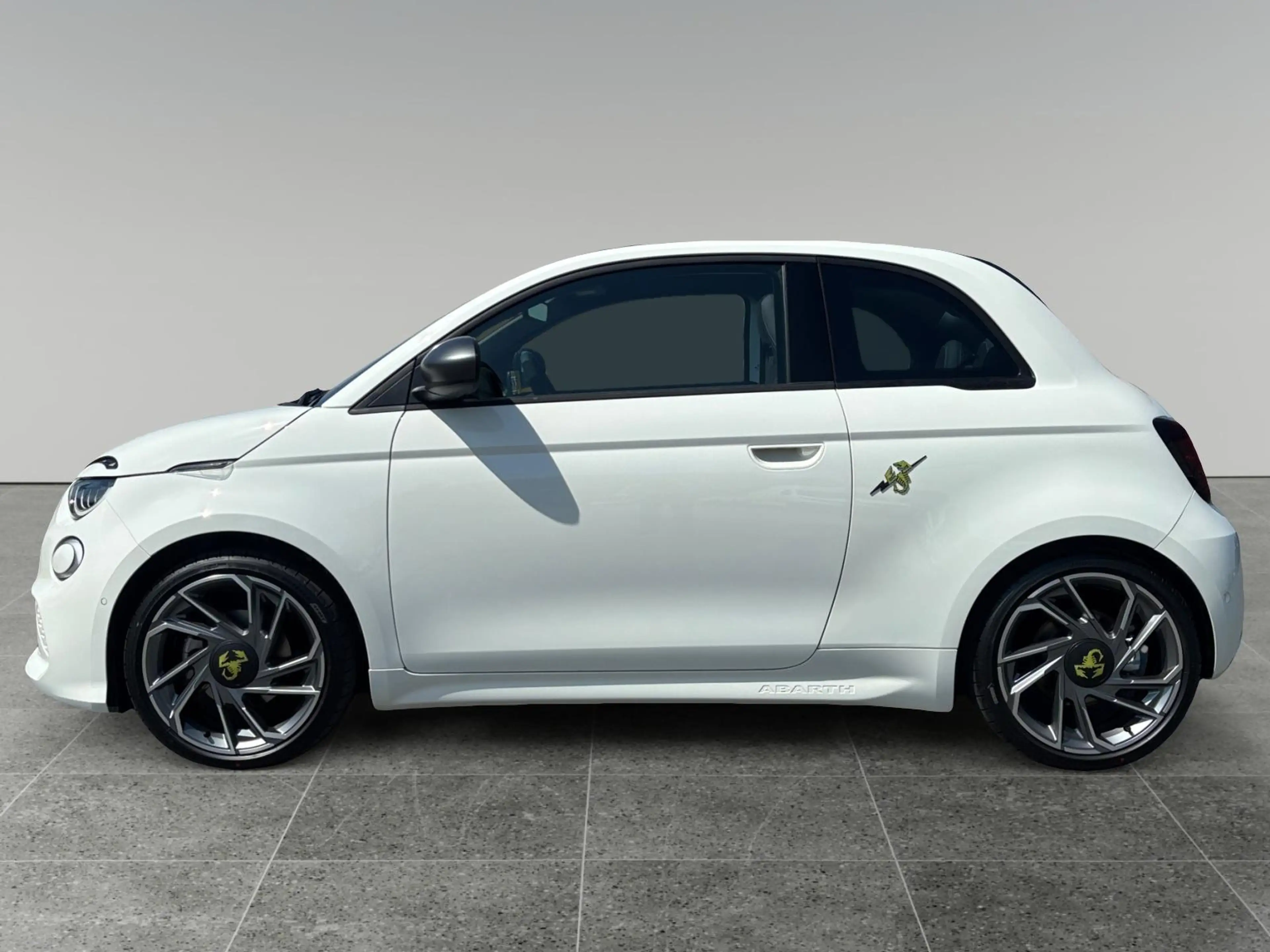 Abarth 500e Turismo Cabrio 42 kWh Carplay - Stoelverwarming - — photo 7